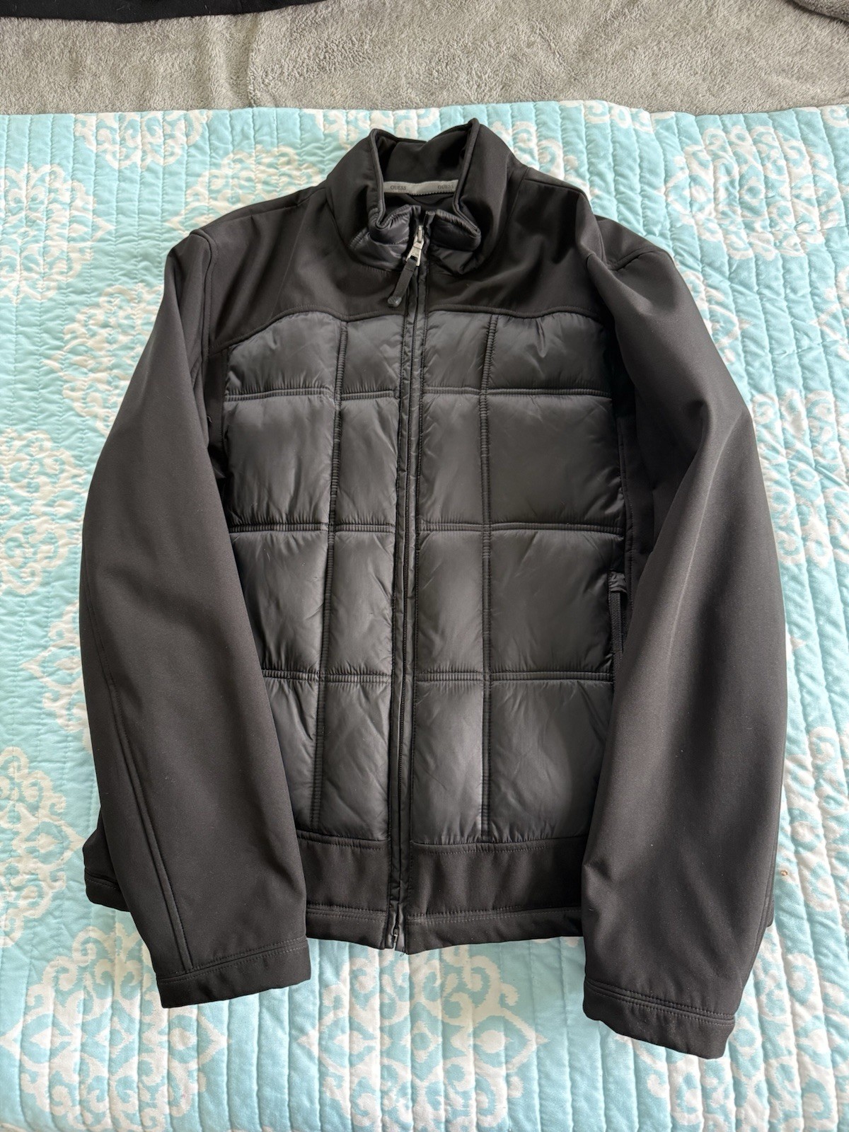 GUESS Puffer Jacket Black Quilted Zipper Logo Band Collar Lightweight Size XL
