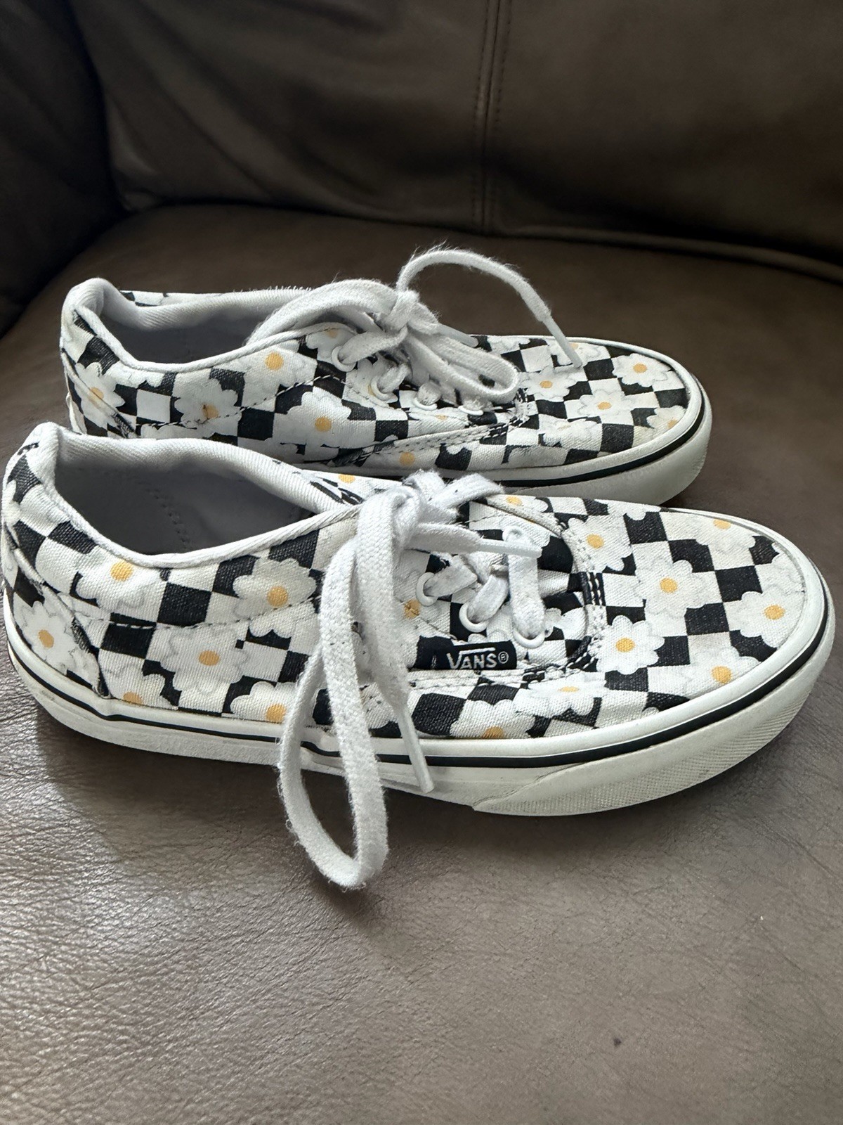 VANS Unisex Kids Black/White Checker Floral Low Top Lace Up Sneakers US 13