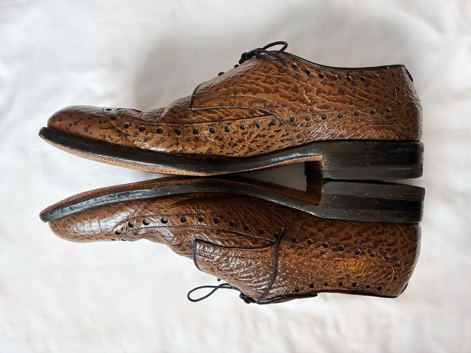 Allen Edmonds Ostendo Nassau Sharkskin Dress Shoes