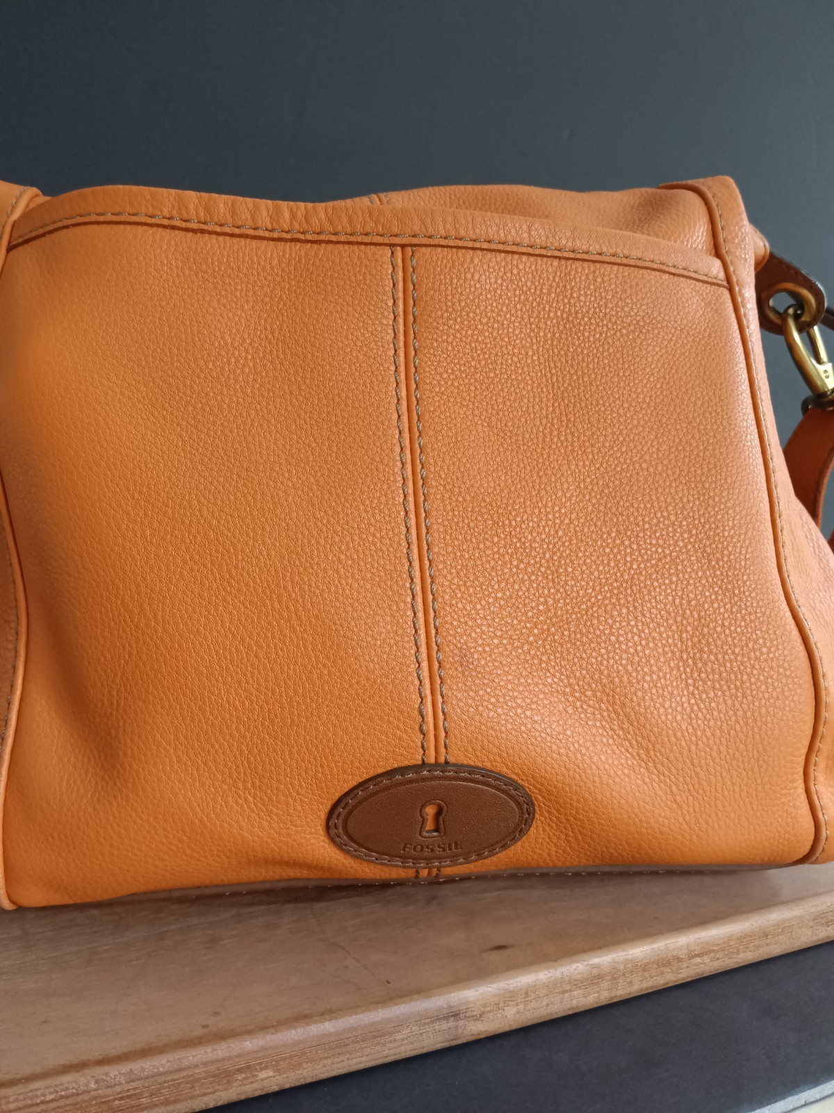 Fossil Crossbody Shoulder Bag Cognac Orange Leather Multi Pocket Brass
