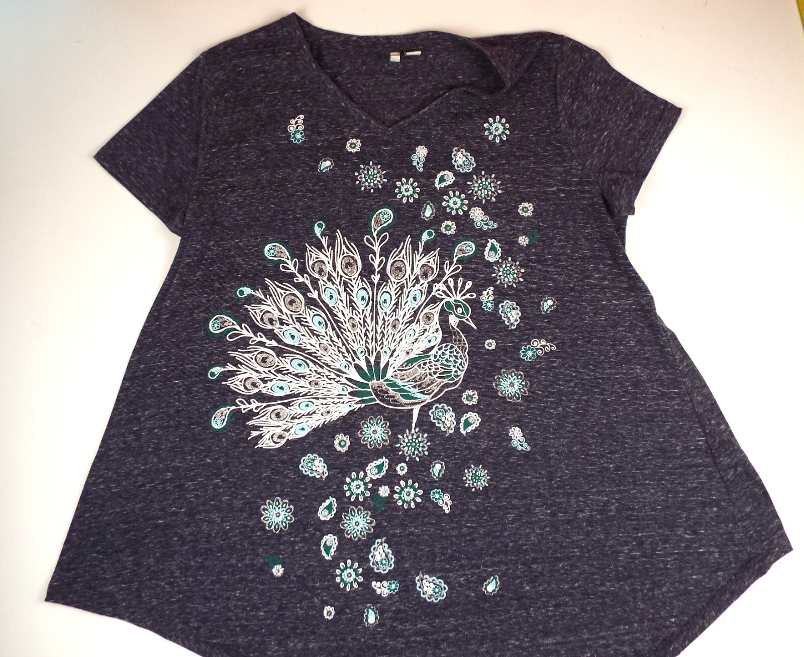 EST. 1946 Ladies T-Shirt Size Large Graphic Poly/Cotton Gray Free Returns