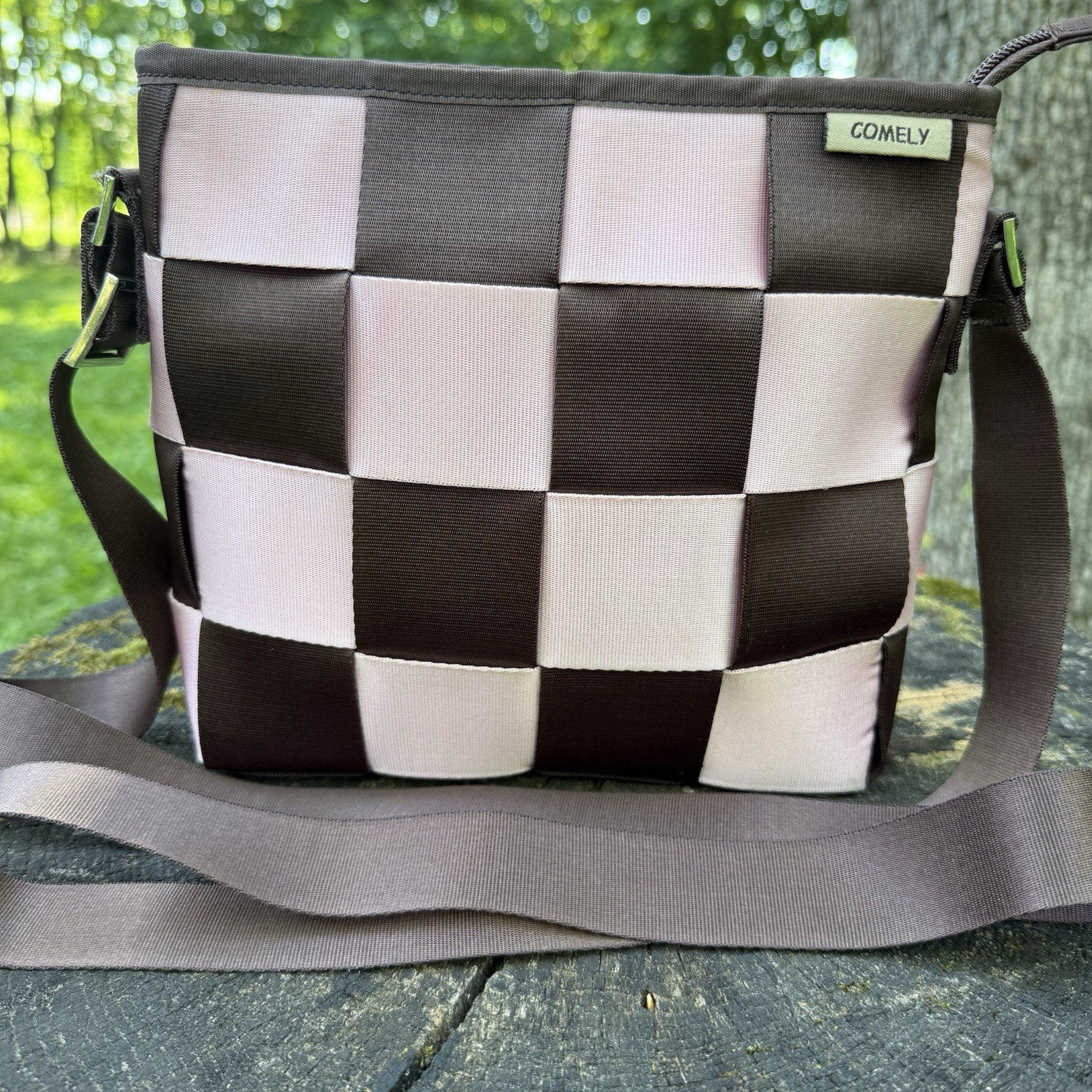 COMELY Seatbelt Bag Crossbody Purse Pink Brown Checkerboard Woven Handbag