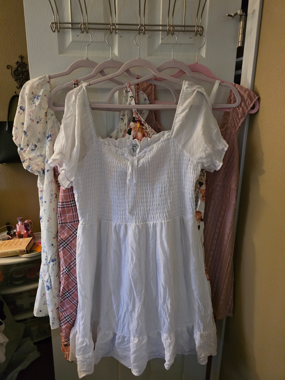 A.U.W. Dress Smocked Sweetheart Neckline Ties Womens Size 2X White Puffy Sleeves