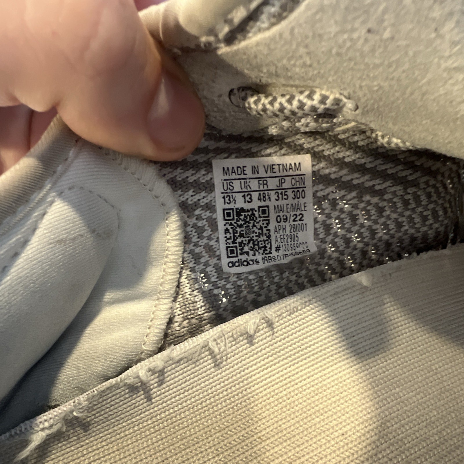 adidas Yeezy Boost 350 V2 Static Non-Reflective Men’s Low Top Sneakers 13.5