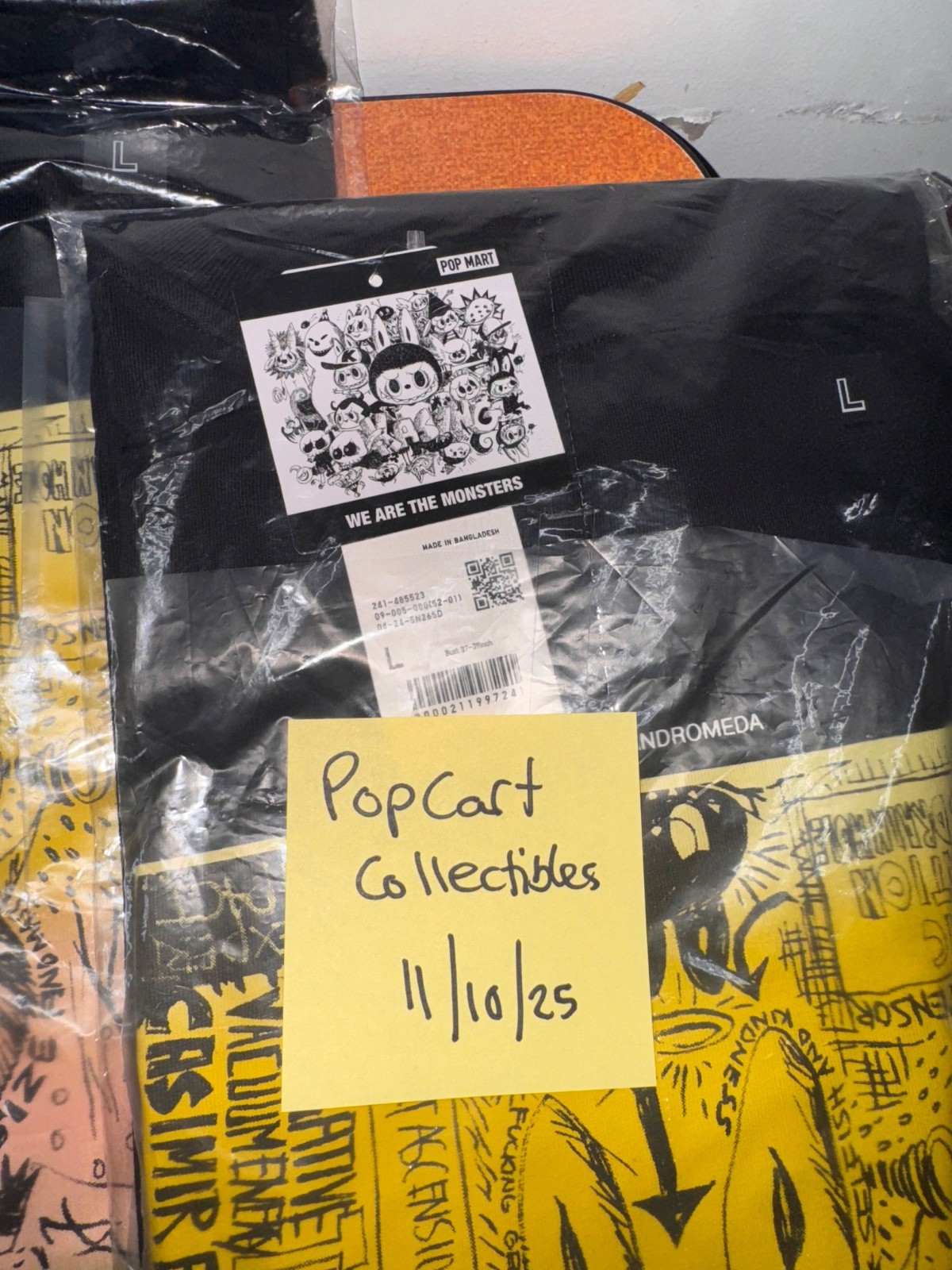 (US) UNIQLO x POP MART Labubu Tee L Blck/White North America Exclusive Authentic