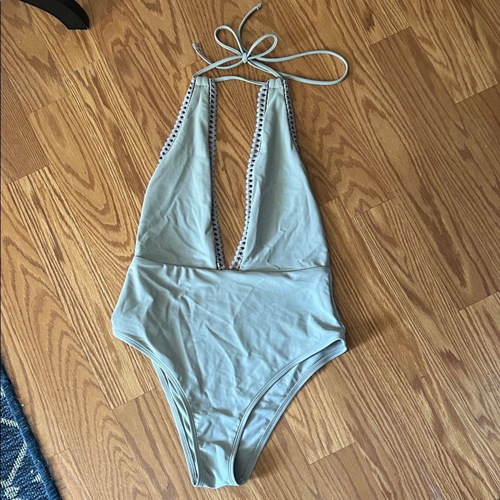 Aerie Deep Plunge V Neck One Piece Bathing Suit Women’s size S