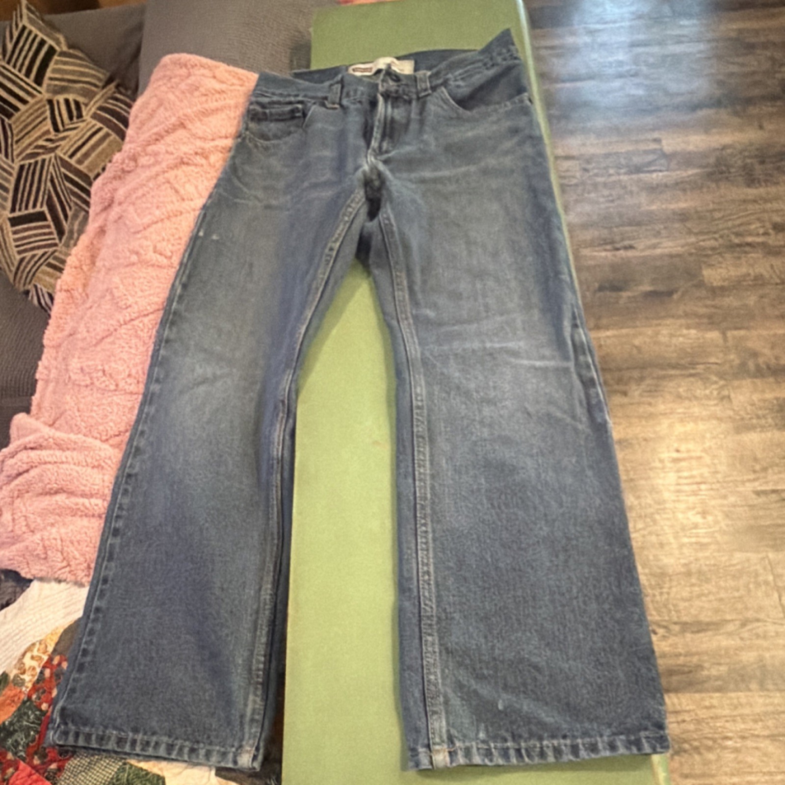 Levi’s 500 Series 505 Straight Fit Blue Medium Wash Denim Jeans Size 26