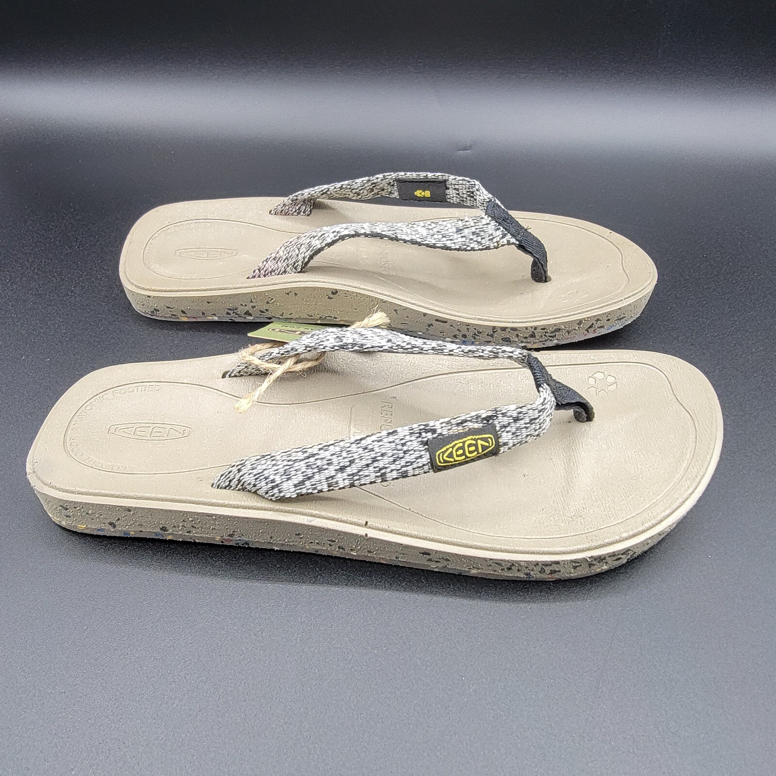 Keen Harvest Flip Flops Women’s Size 5 Tan Black White Thong Sandals Beach New