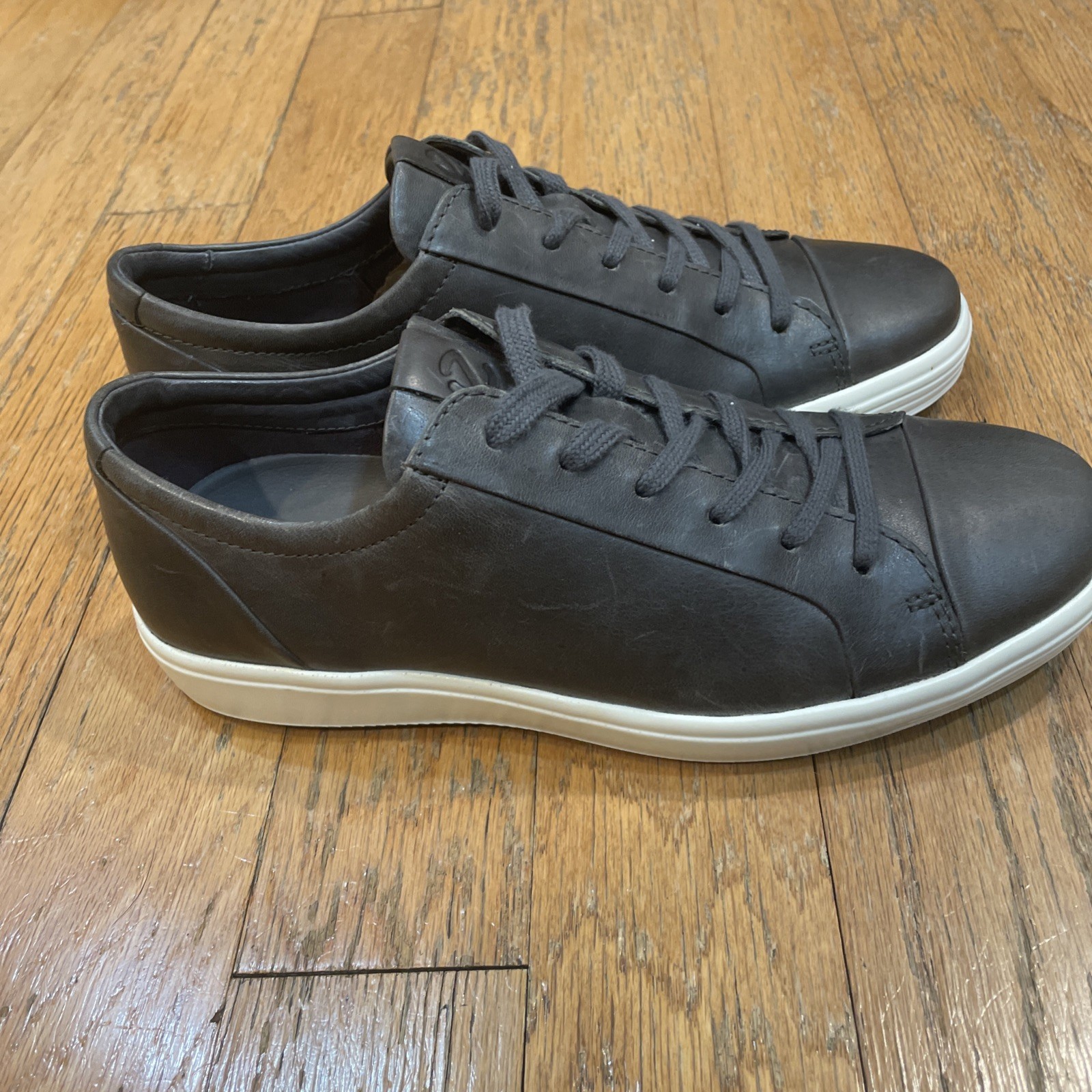 ECCO Men’s Soft 7 Sports Classic Sneaker Men’s Nubuck Trainer Grey US 7-7.5. NEW