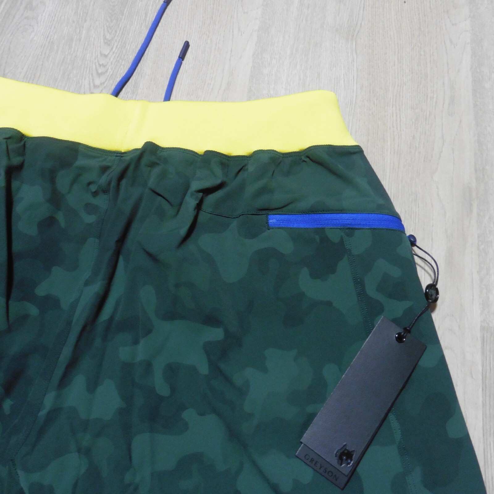 GREYSON Mens L LARGE FULTON SHORTS CAMO SCAREB GREEN LINED 9″ GOLF WORKOUT