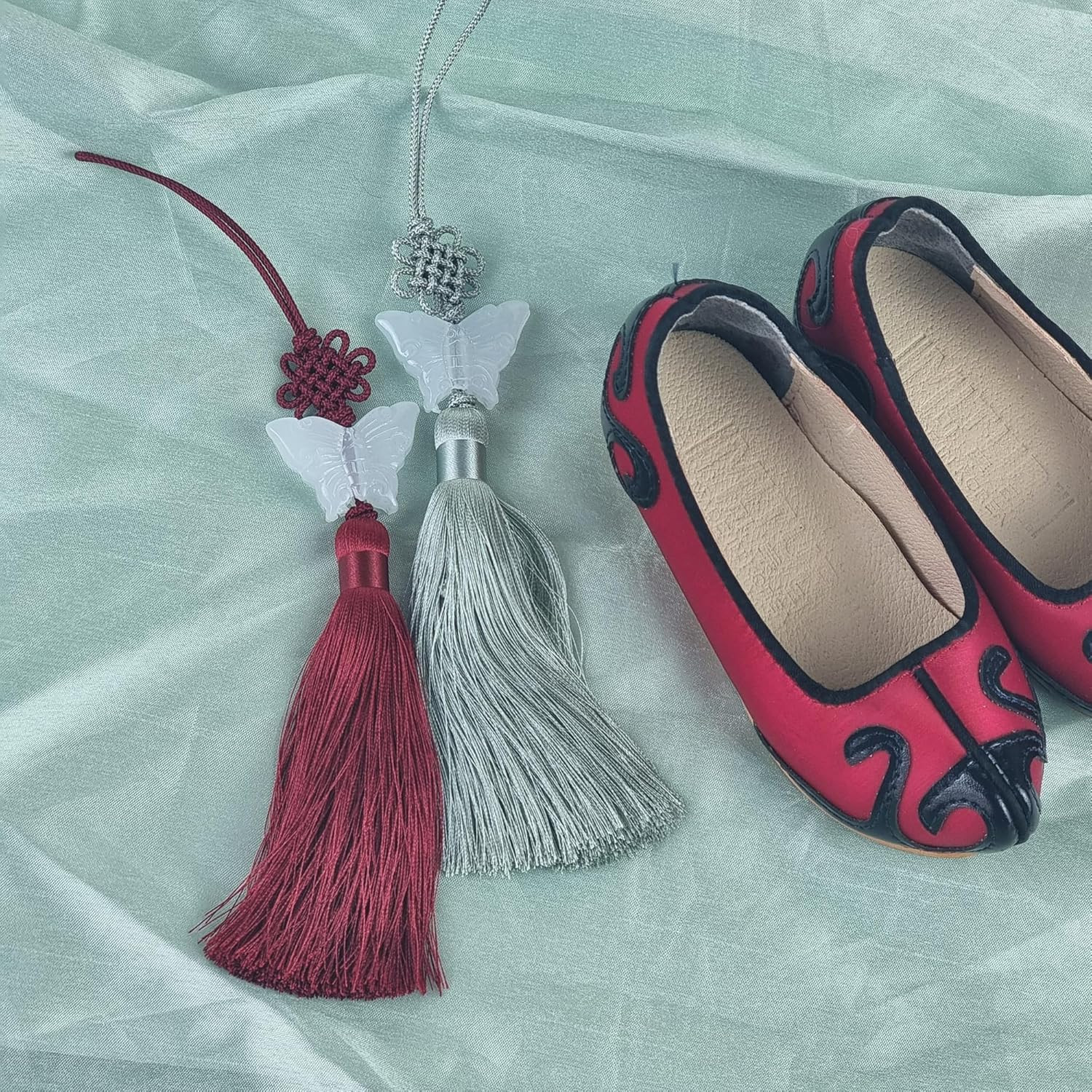 Jade Butterfly Norigae – Elegant Mint Tassel Charm for Hanbok Accessory