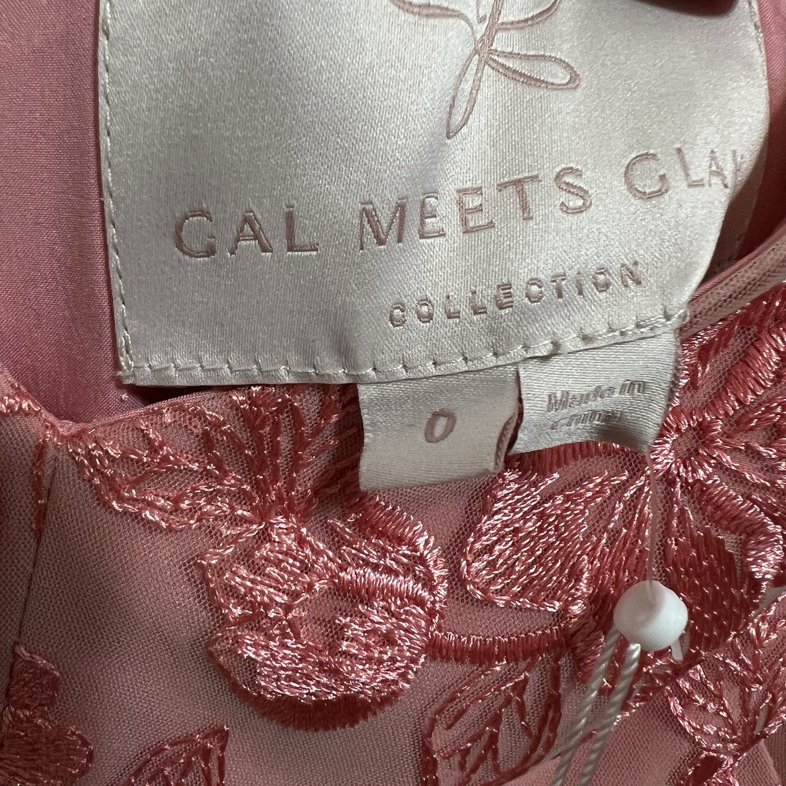 NWT Gal Meets Glam Cherry Blossom Floral Lace Midi Dress- Size 0