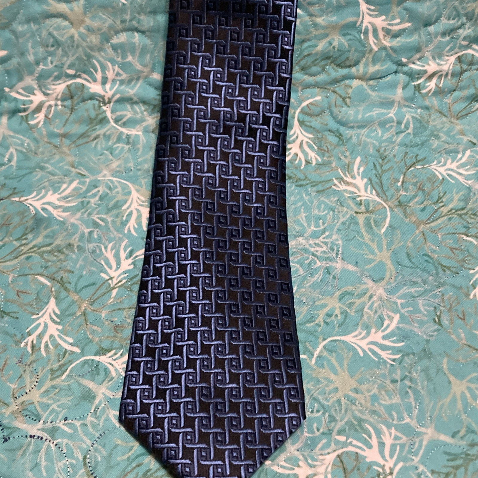 WeiShang Men’s Polyester Tie Blue Black Geometric Woven Logo Pointed