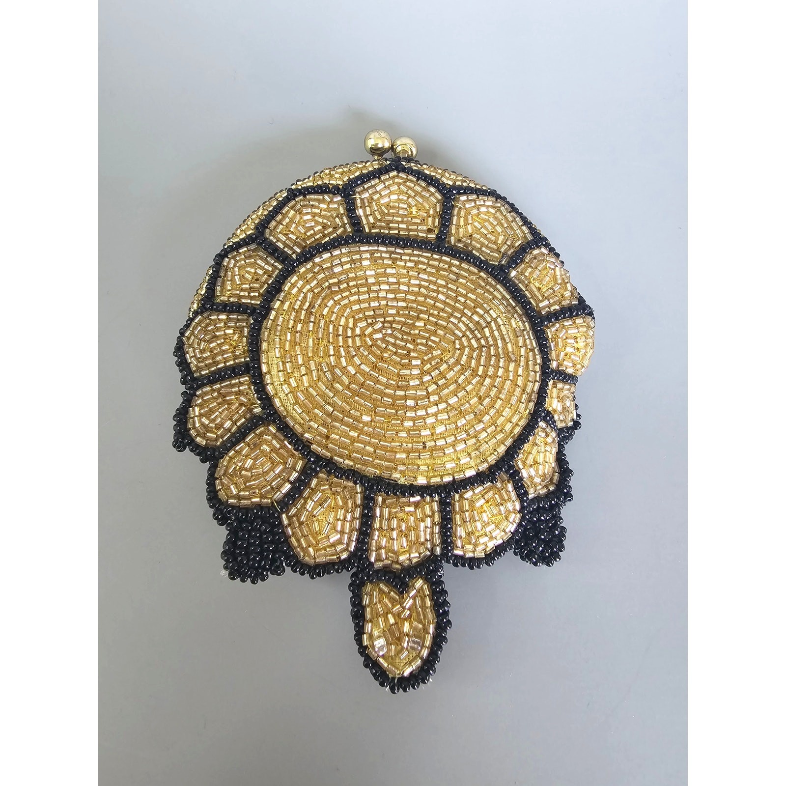 Vintage Korean Handmade Beaded Coin Purse Gold Black Kiss Lock NOS