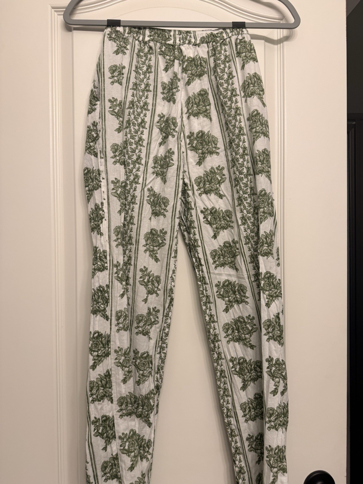 DARLING Loungewear Pajama Set – Floral Garden Green Button Long Sleeve – Size M