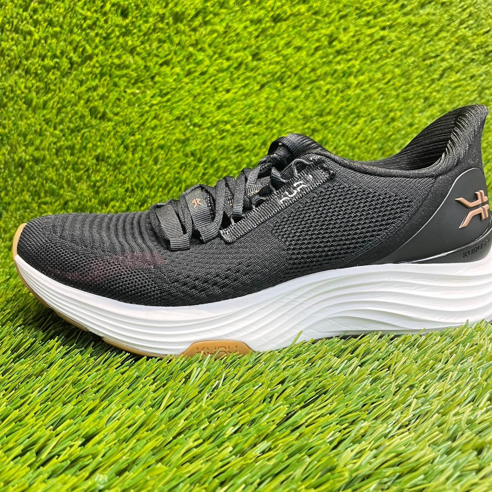 Kuru Atom 2 Womens Size 9D Black White Athletic Running Walking Shoes Sneakers