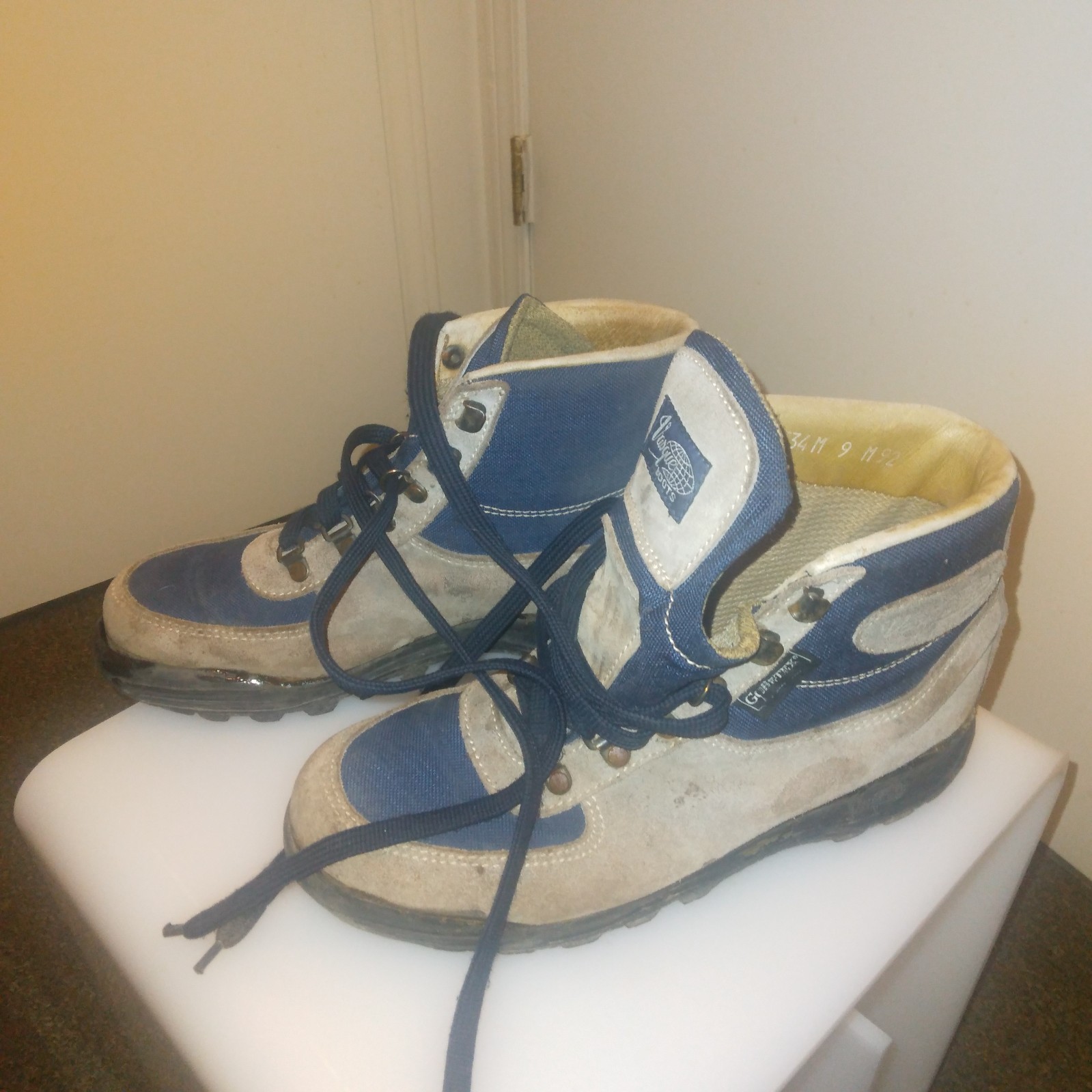 vasque boots mens 9
