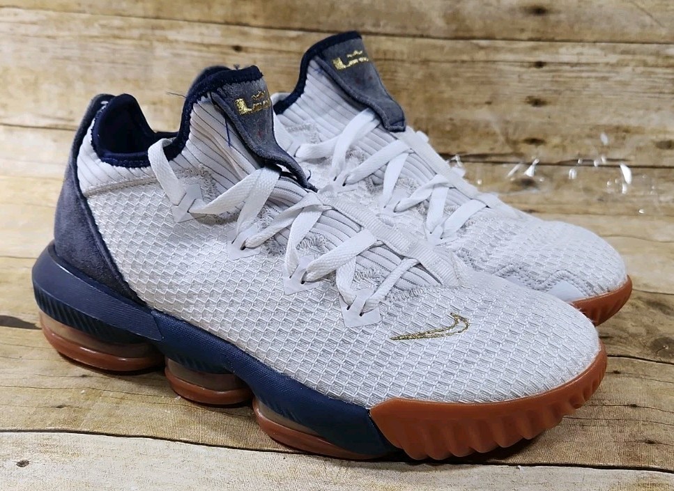 Nike LeBron 16 XVI Low ‘USA’ Men’s Size 10