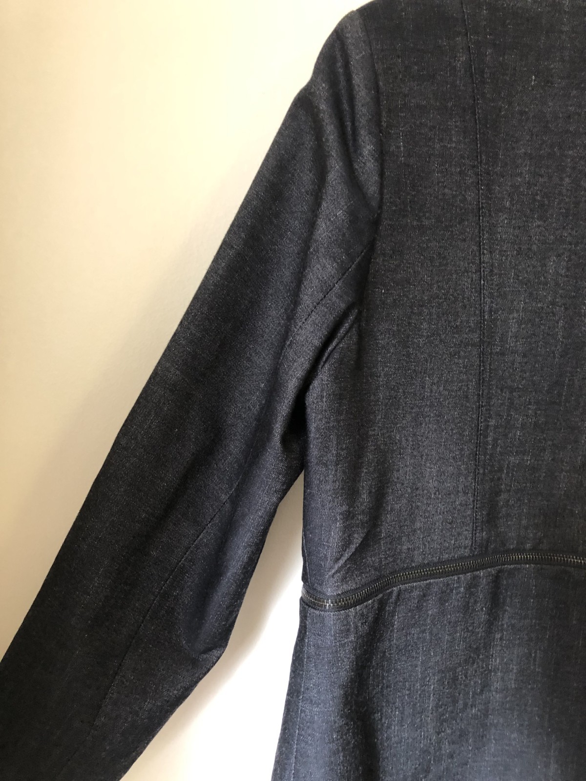 YVONNE BLACK Fully Lined Black Denim Look 2-in-1 Jacket – Size 10