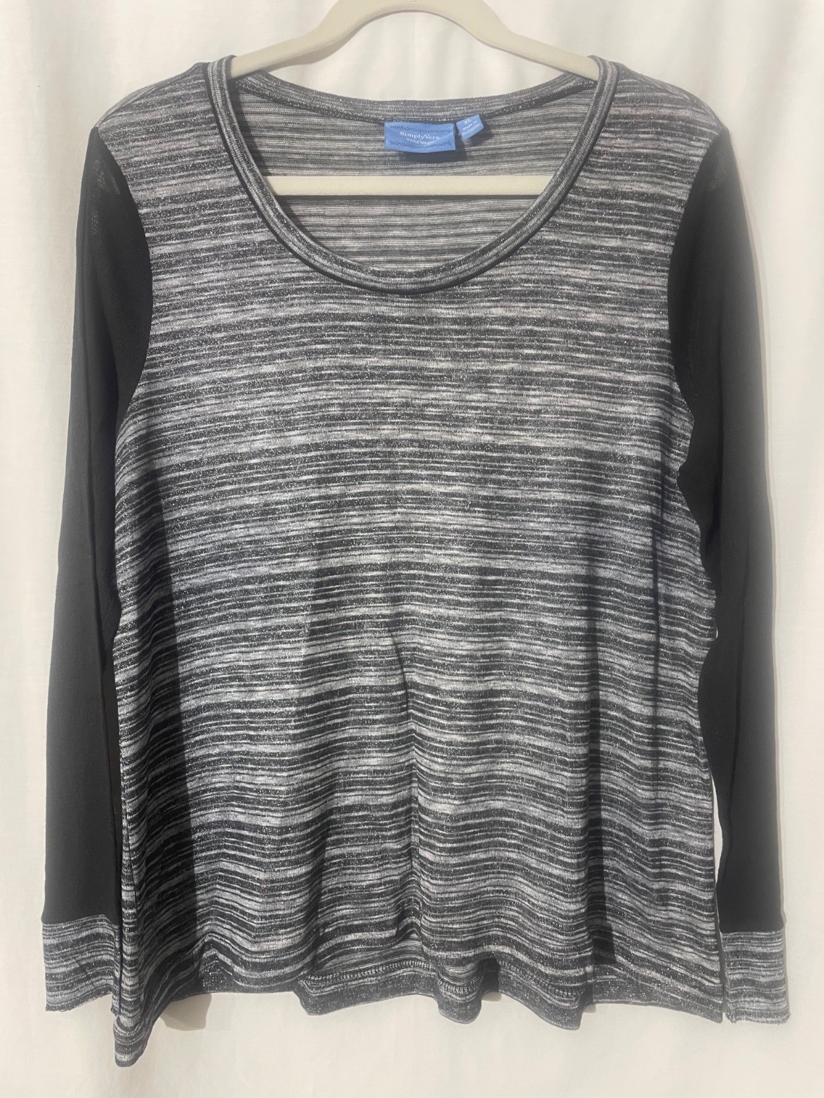 Simply Vera Wang Womens XL Long Sleeve Grey/Black Top