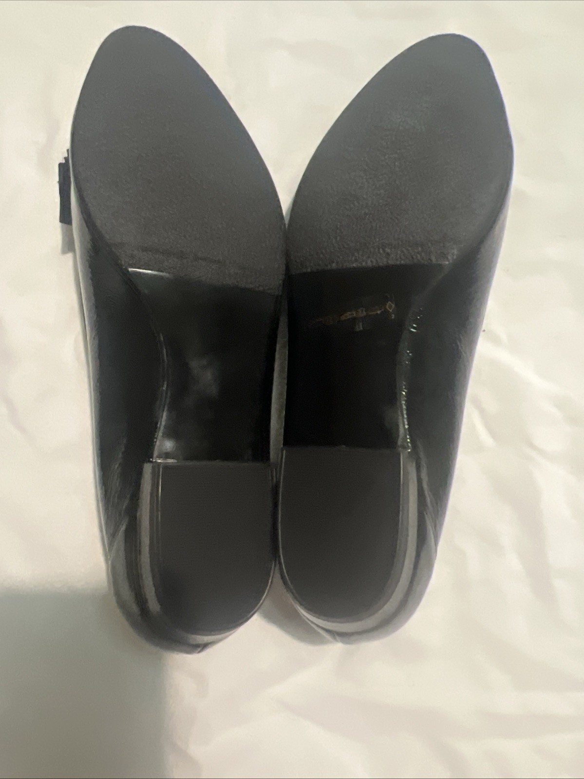 Peter Kaiser Black Patent Leather Pump With Bow Detail Size 8 New