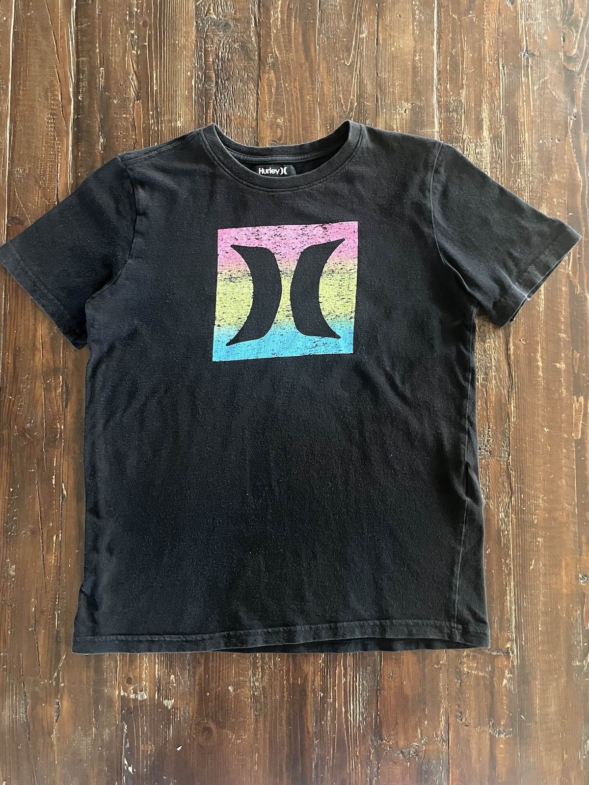 Hurley boys L Black Crew Neck Short Sleeve Graphic Logo T-Shirt