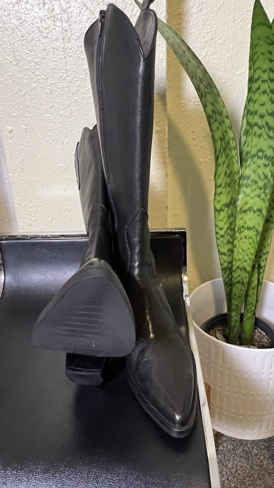 EMANUELE CASTRO – NWOB Italian Leather Western Boots – Size 40 WOMAN’S