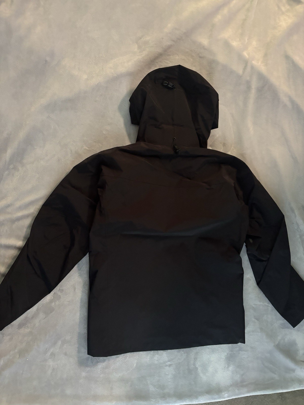 Arc’teryx Men’s Size L Black Hooded Zip Jacket Stand-Up Collar Nylon GORE-TEX