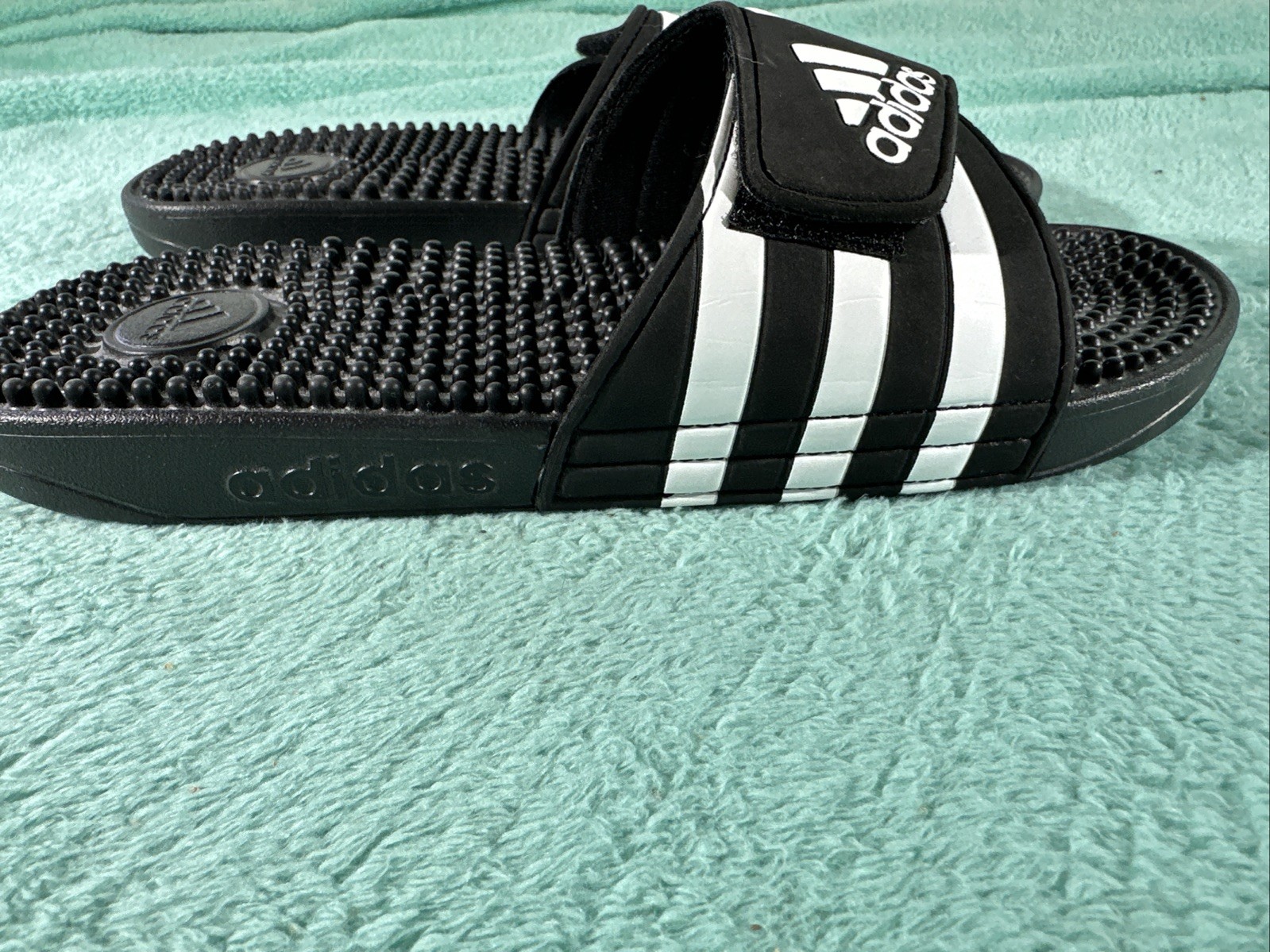 Adidas Essentials Adissage Slides NWOT size 10