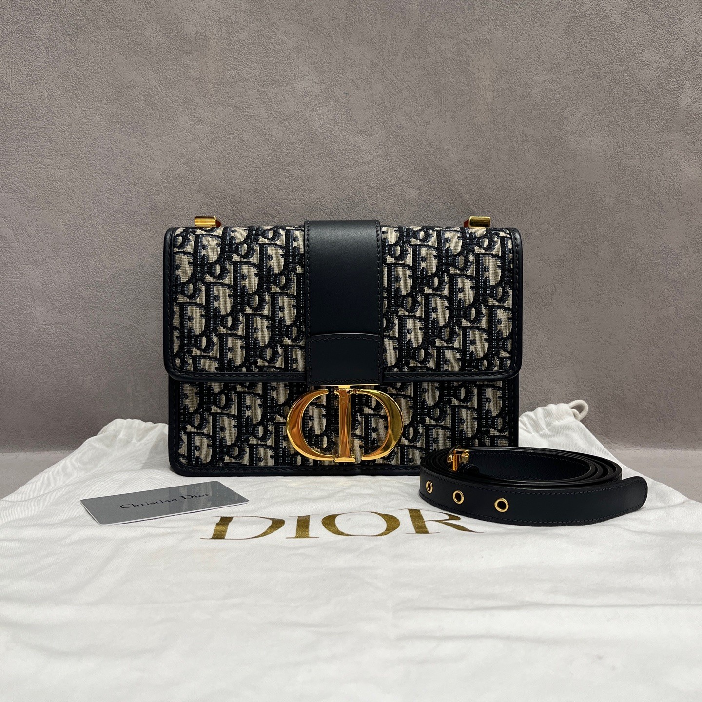 Dior 30 Montaigne Medium Navy Beige Canvas Calfskin Crossbody Bag US Ship