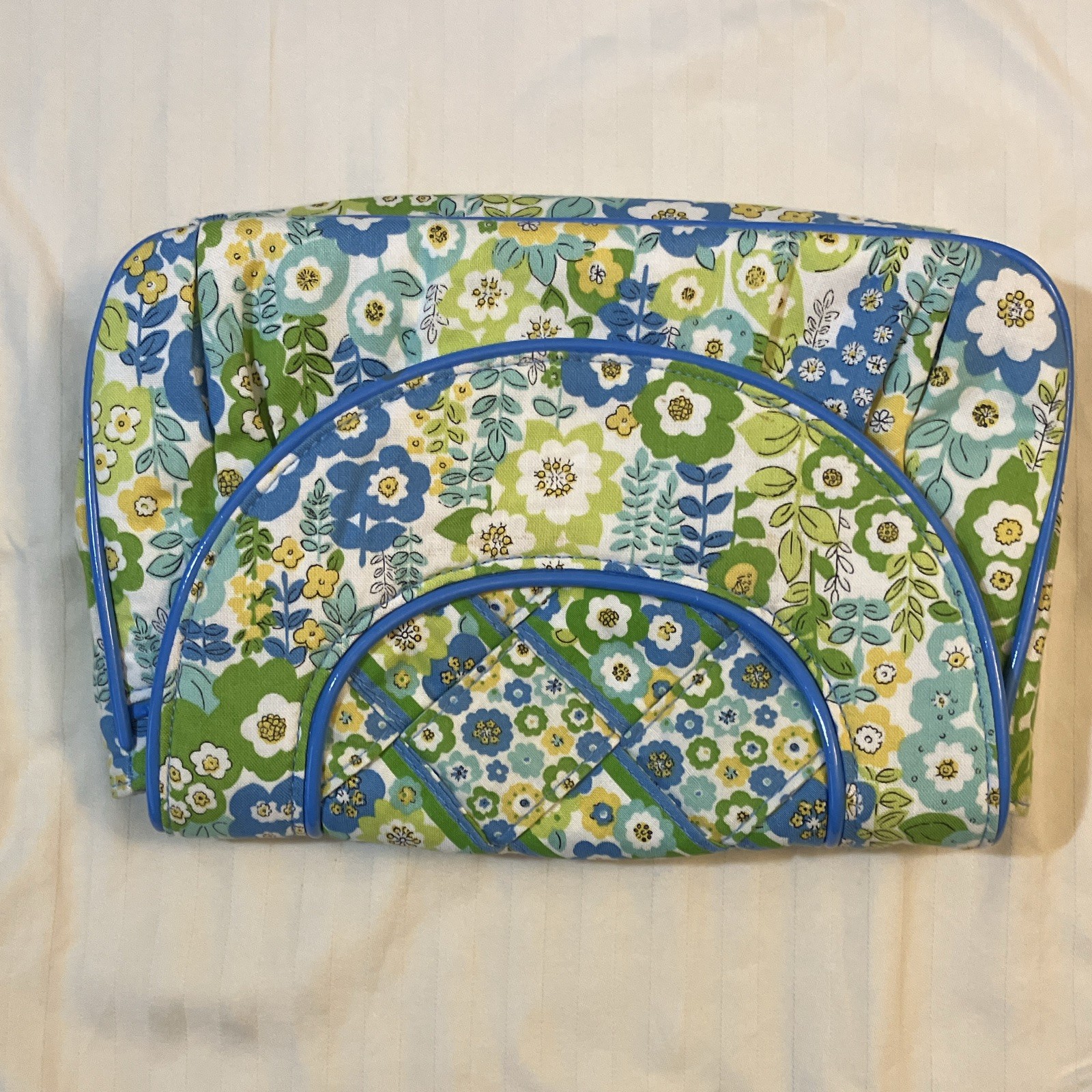 Vera Bradley Floral Quilted Shoulder Bag Purse w/ Detachable Silver Chain Strap