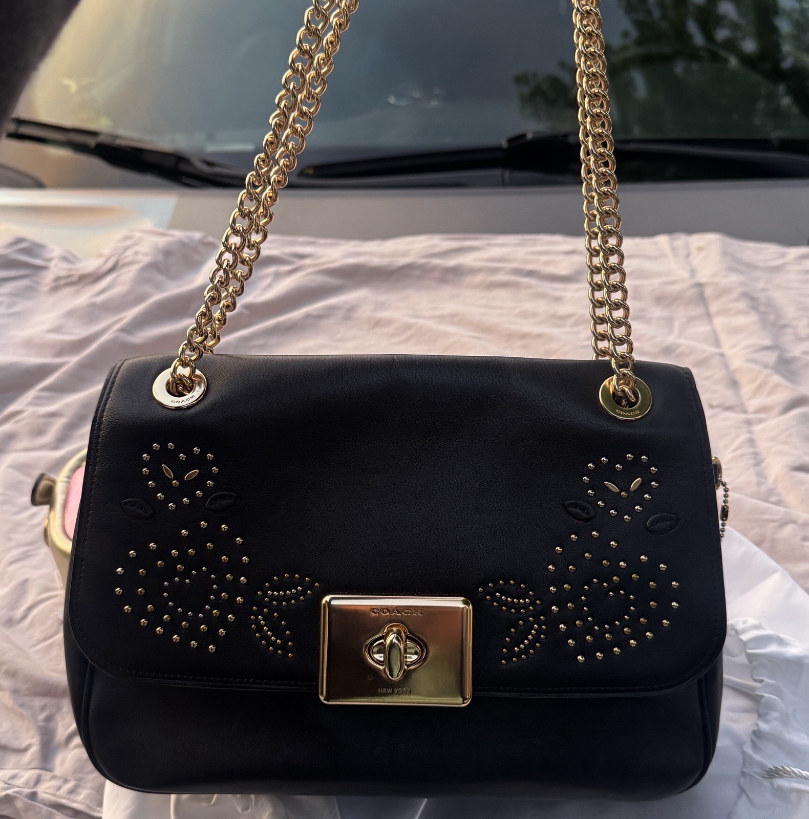 Cassidy Coach Black Studded Shoulder Turn Lock Chain Strap Gold HW