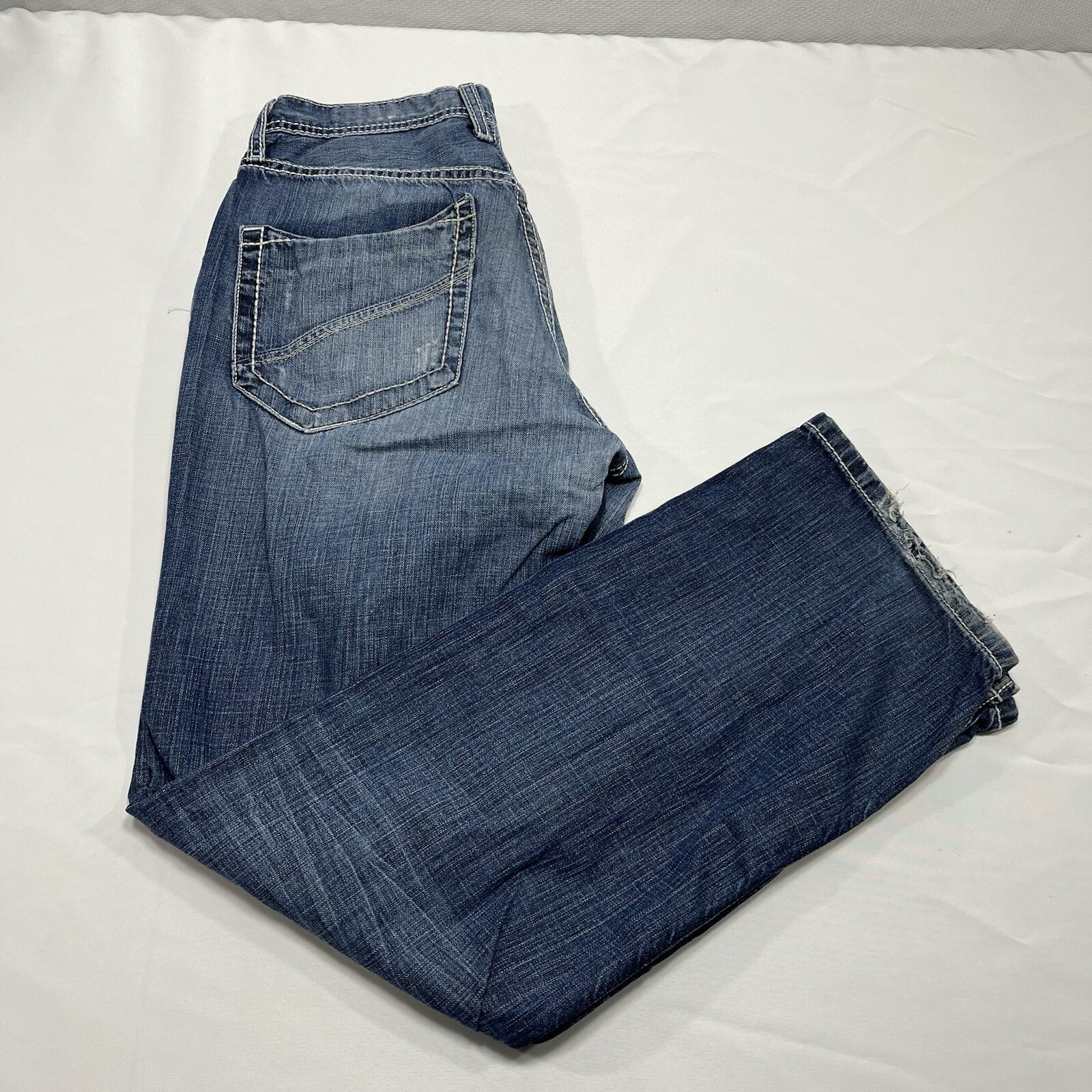 Men’s Buckle BKE Tyler Size 32R (30×30”) Denim Blue Jeans Distressed Frayed Cuff