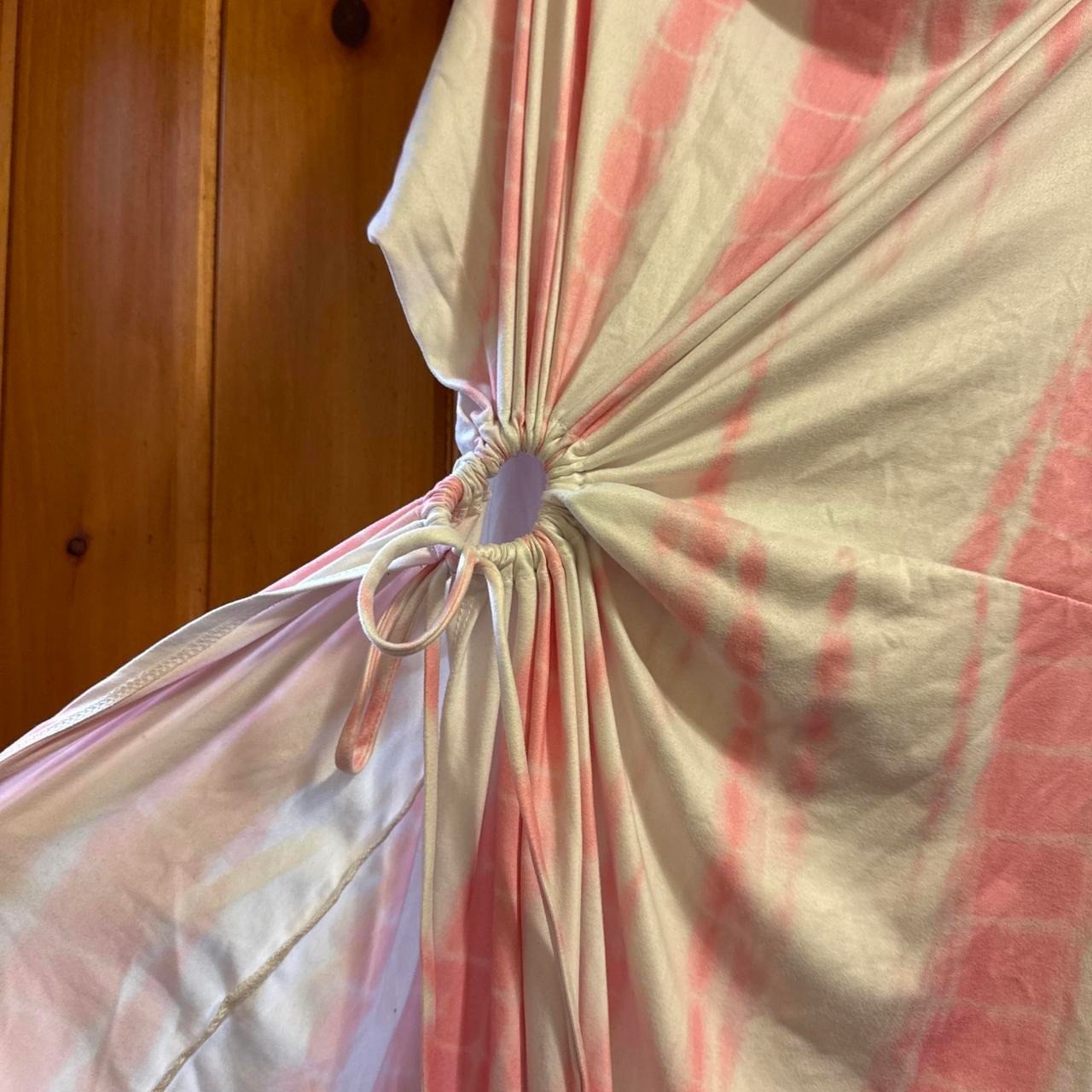 The Curve by Judani Super Soft Pink and white tie-dye asymmetrical top 2X