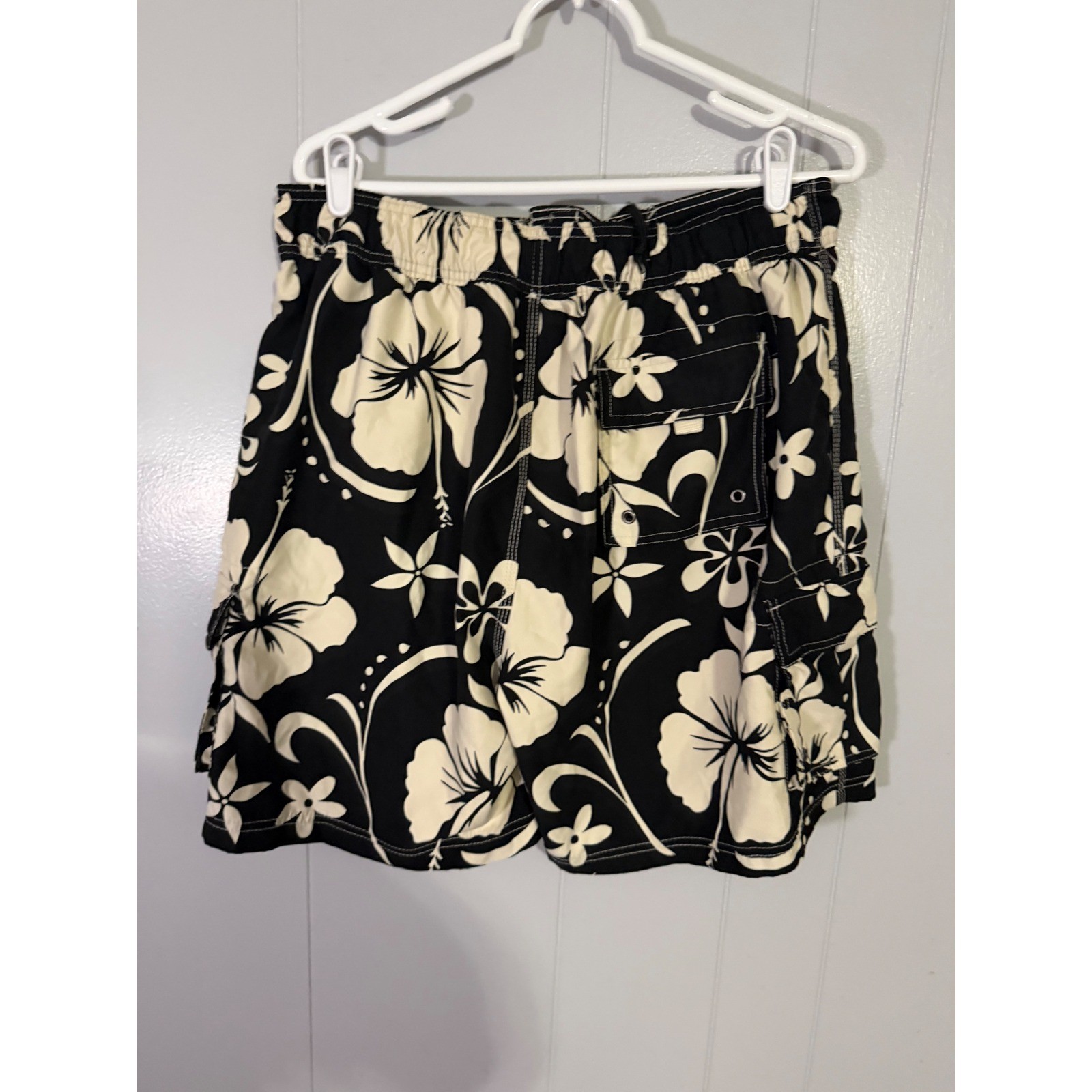Sand N Sun Swim Trunks Mens Large Black Hibiscus Floral Board Shorts Cargo