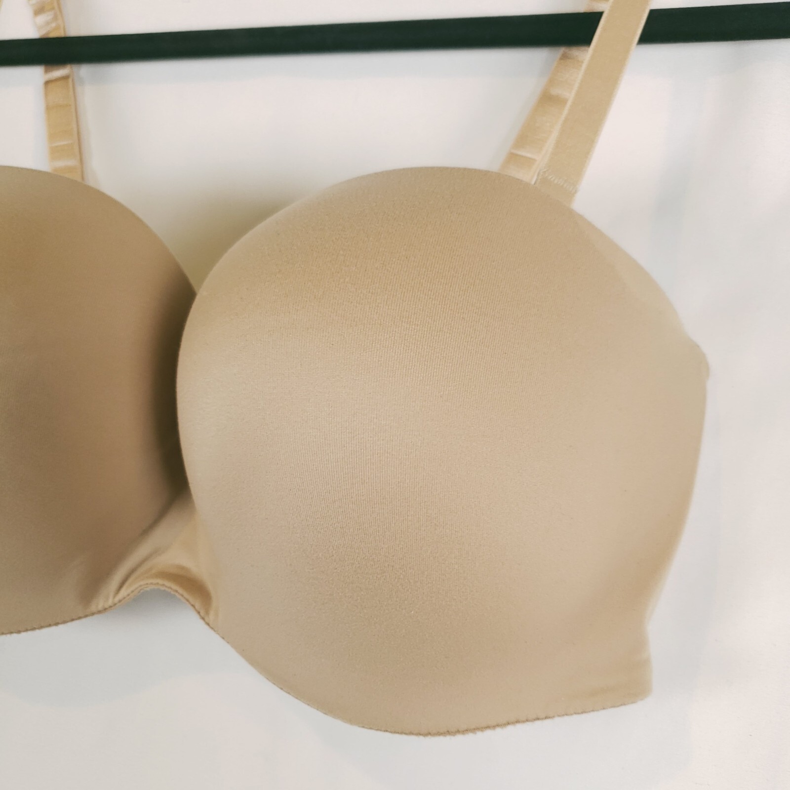 Victorias Secret Bra Body Lined Strapless 34DDD Beige Multiway Straps Lace Trim