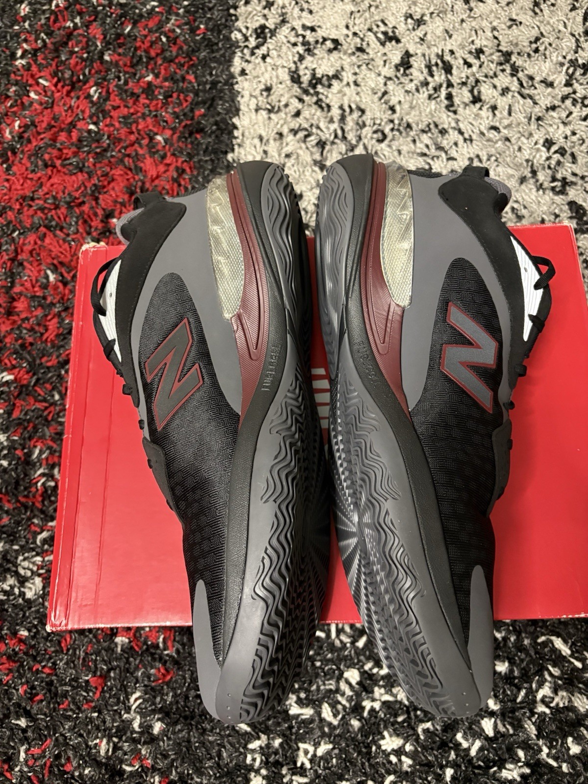 New Balance Men’s Low Top Athletic Sneaker Black/Gray/Red Colorblock Lace-Up