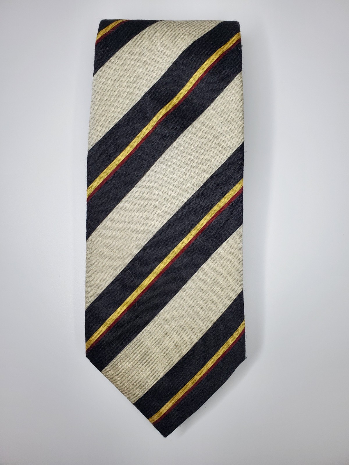 Lands’ End Tie / Off White and Black Striped / 80% Wool / L-55in & W-3.25in