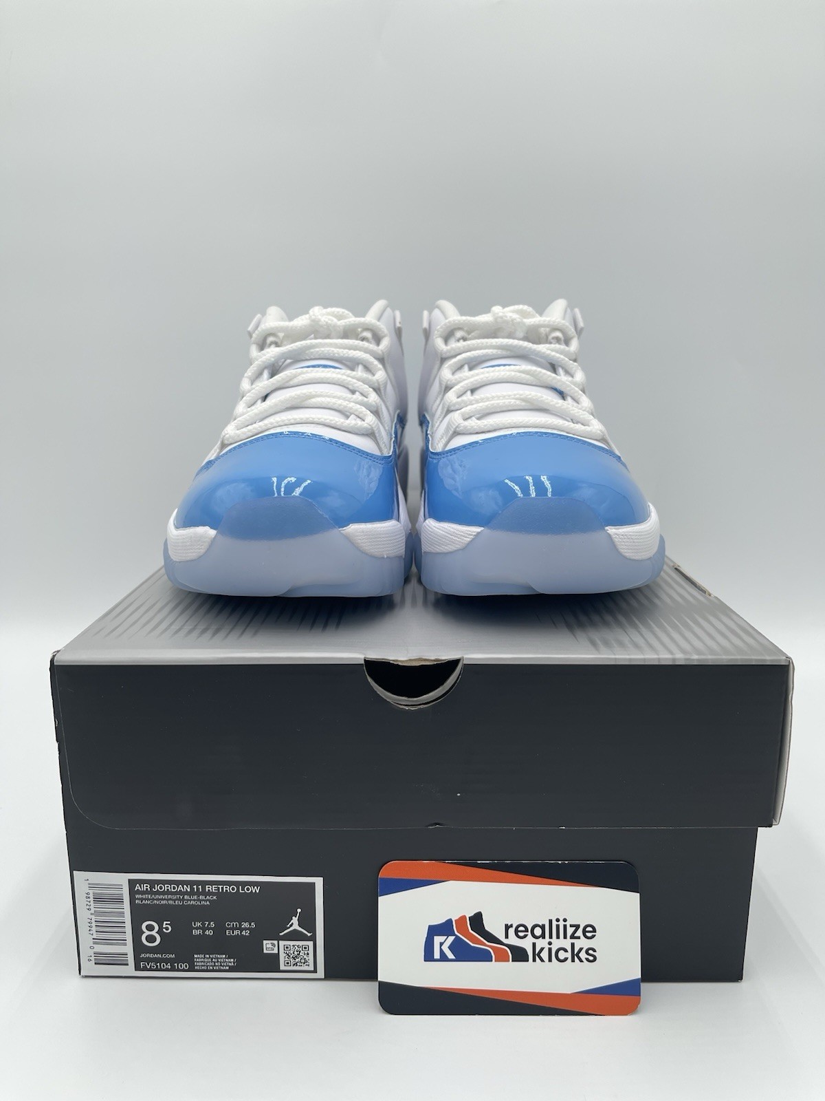 Mens Size 8.5 Nike Air Jordan 11 Retro Low UNC 2026 Blue White (FV5104-100) NEW!