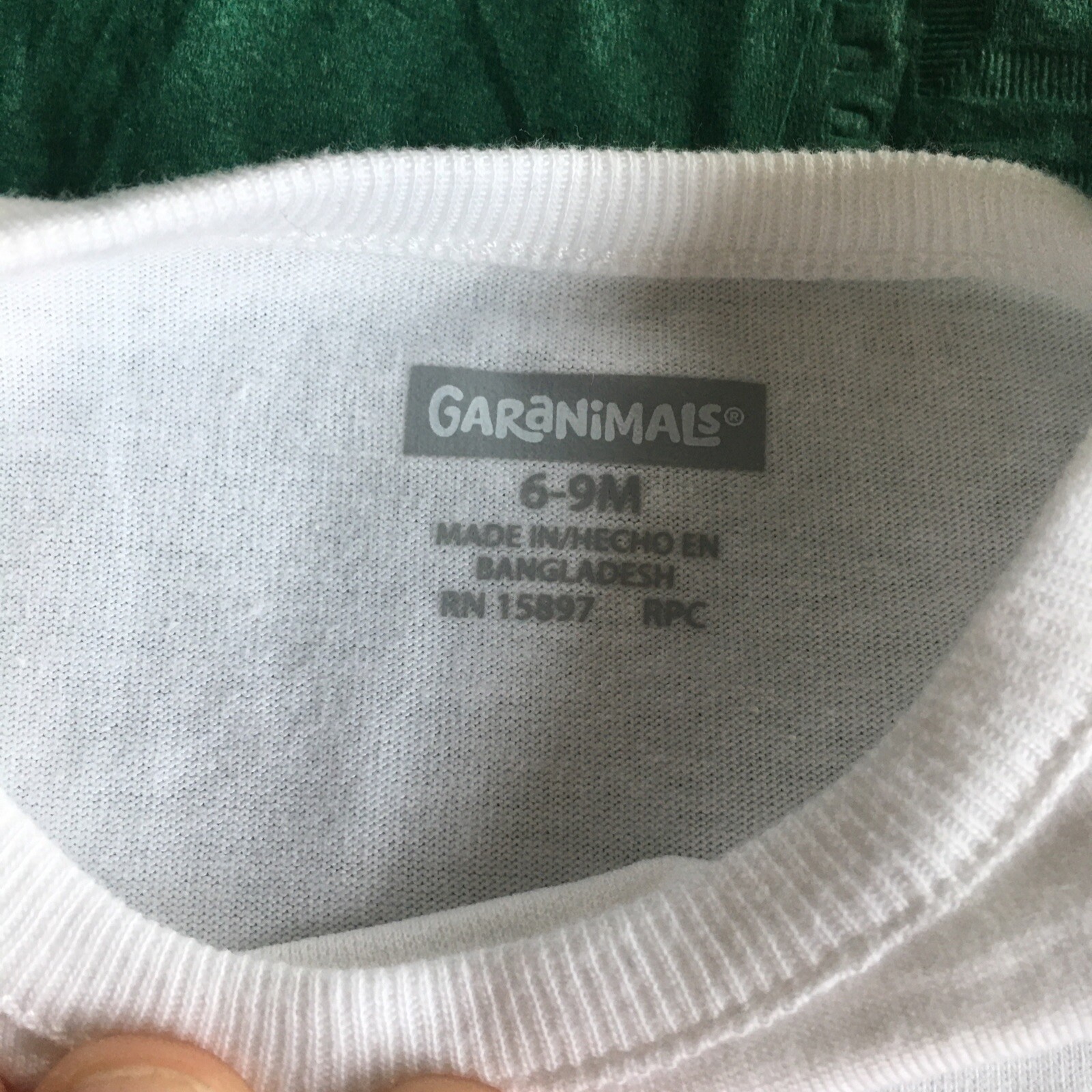 NWT Garanimals White Long Sleeve Embroidered Star “Hello” One Piece 6-9 Months