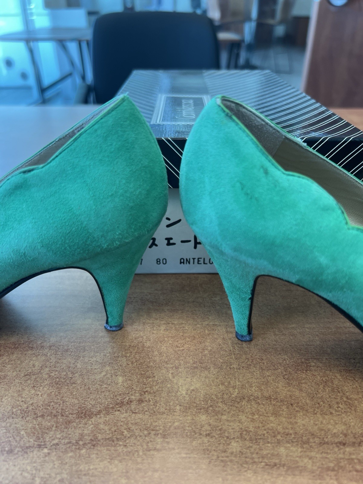 Gianni Versace Green Suede Scalloped Pointed Toe Slip-On Pumps Heels EU 37