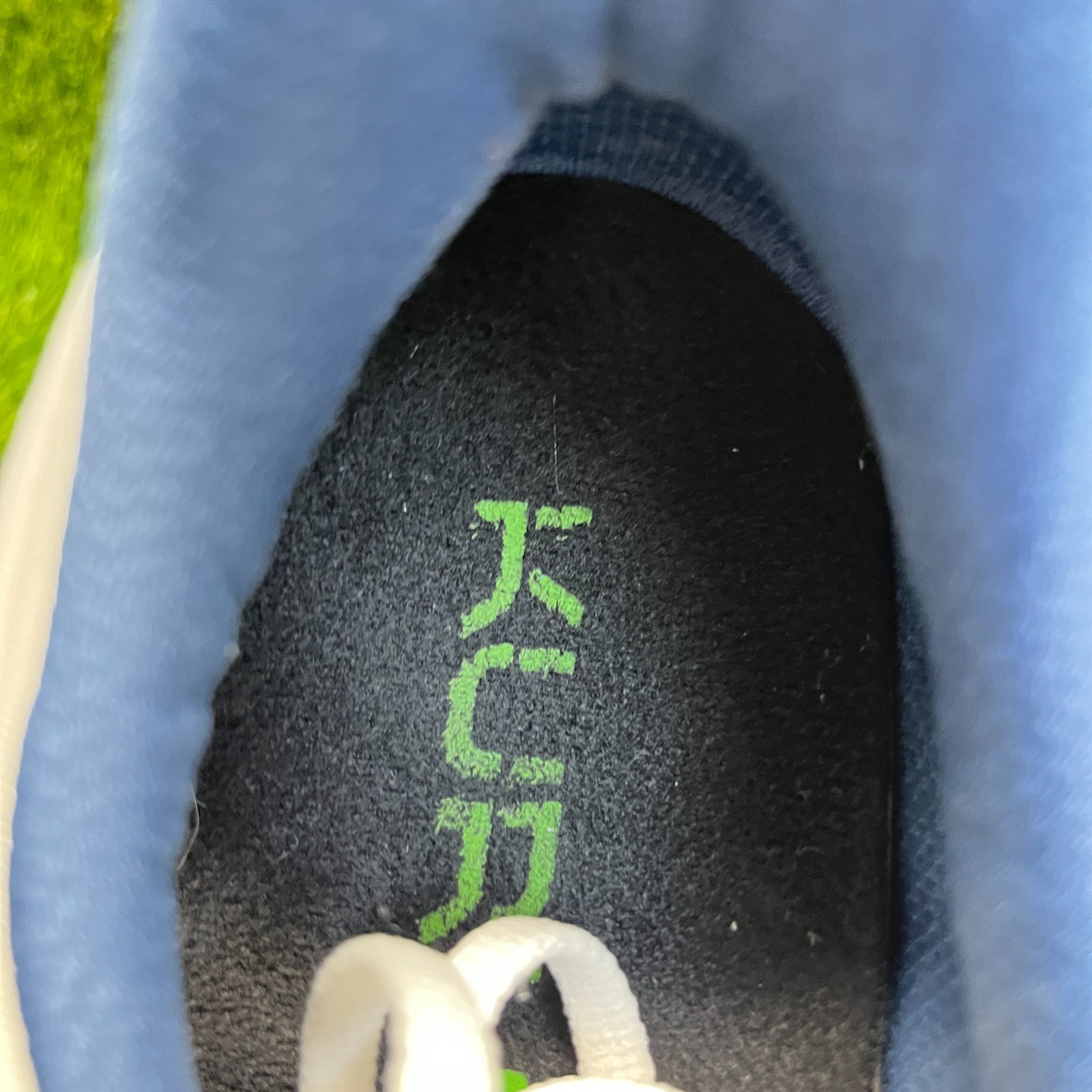 Kuru Atom Fusion Men Size 9.5 White Blue Athletic Running Walking Shoes Sneakers