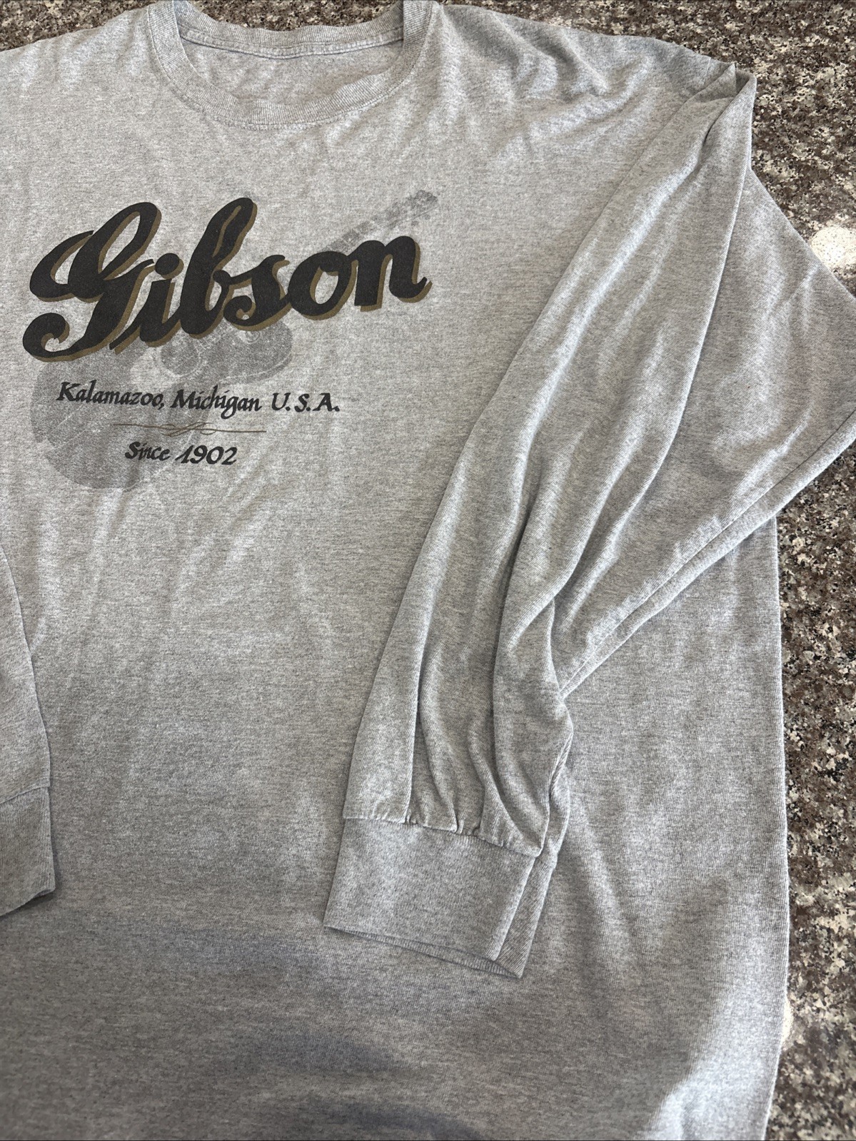 Gibson Guitar Long Sleeve Shirt XXL Gray Kalamazoo Michigan Since 1902