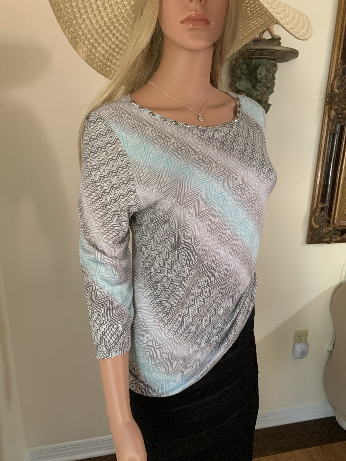 Top 3/4 Sleeve Women’s Size P/M Ruby Rd