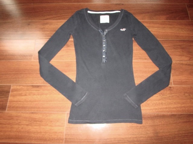 HOLLISTER ~ Size S ~ VINTAGE! Y2K 2000 RIBBON RUFFLE Button HENLEY Bella Shirt