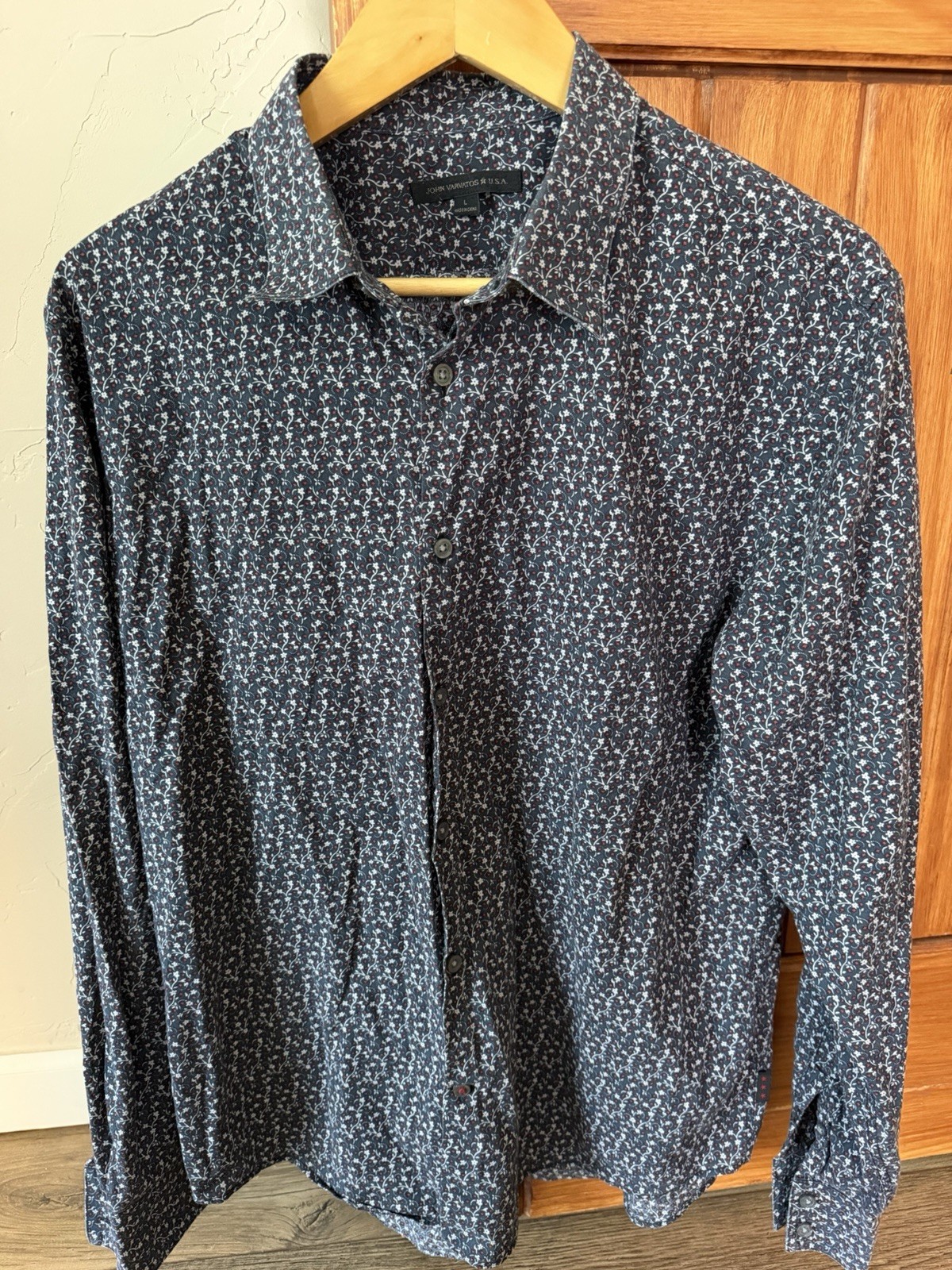 Men’s John Varvatos Star U.S.A. Floral Button-Down Shirt – Size Large