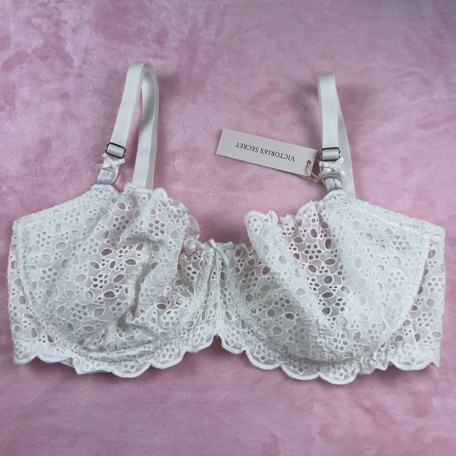 Victoria’s Secret Dream Angels White Eyelet Unlined Uplift Sling Bra 32DD NWT