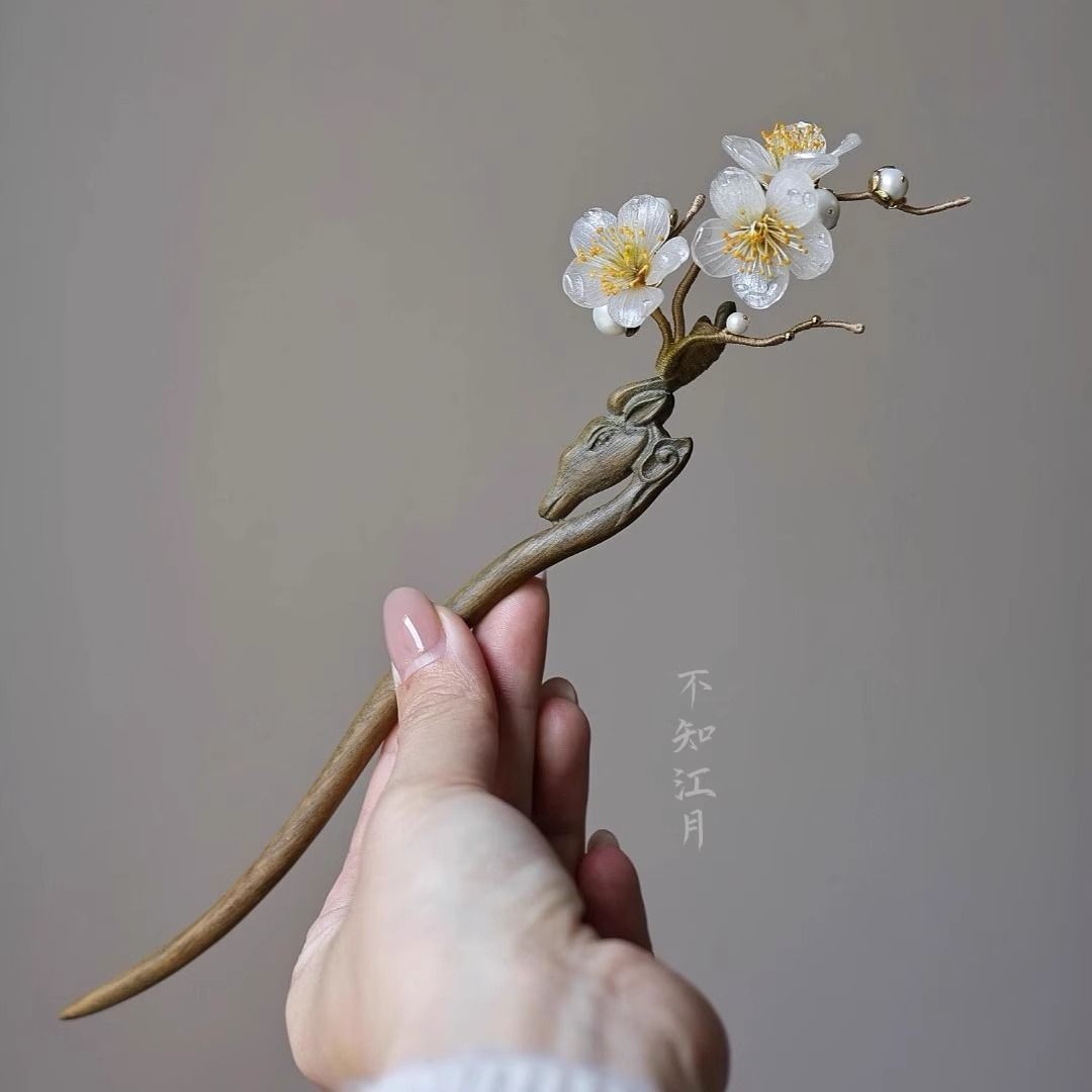White Plum Blossom Hairpin Wooden Hanfu Hair Stick Chinese Style