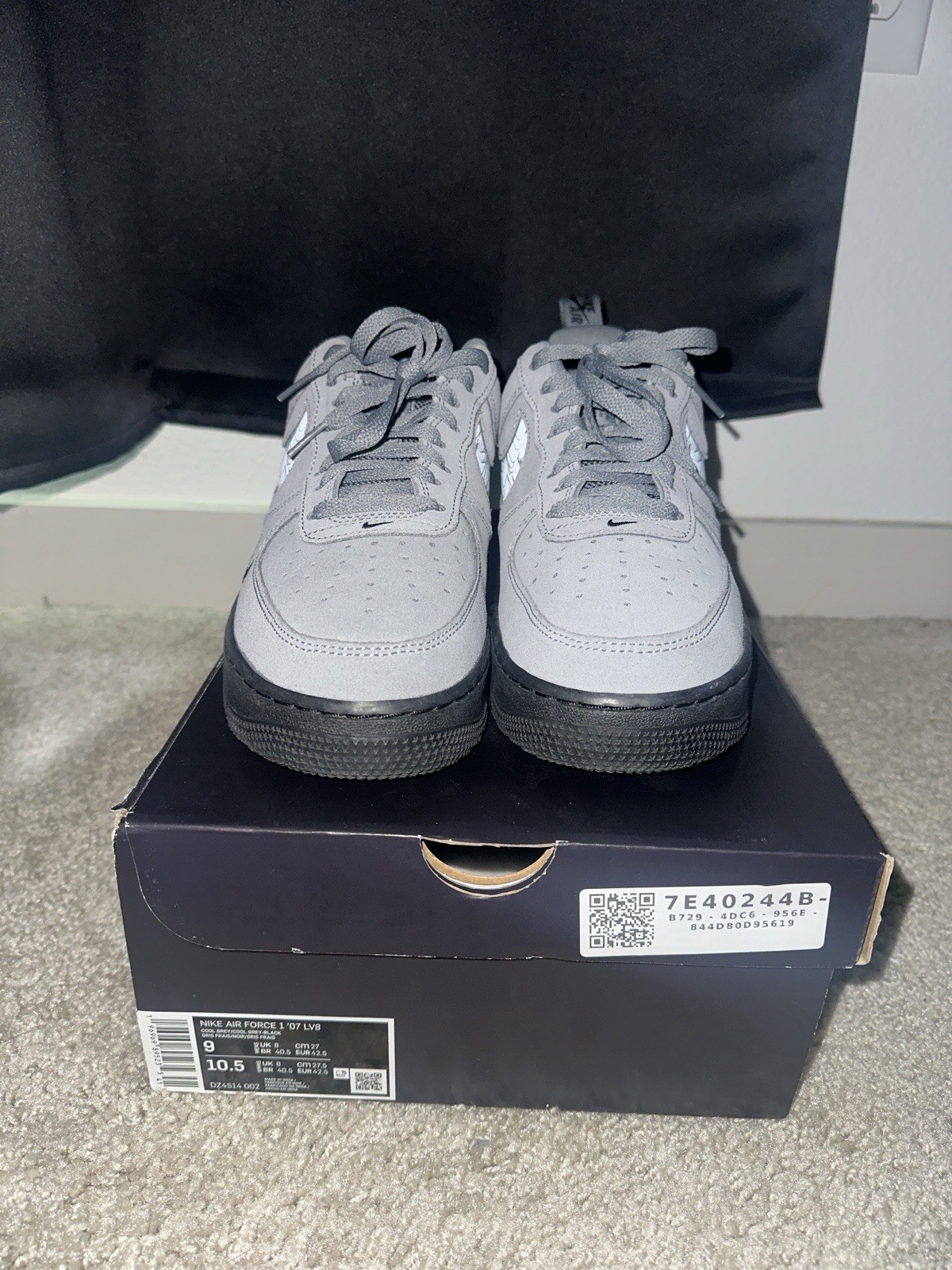 Nike Air Force 1 ’07 LV8 Men’s Low Top Suede Cool Grey/Black Reflective Swoosh