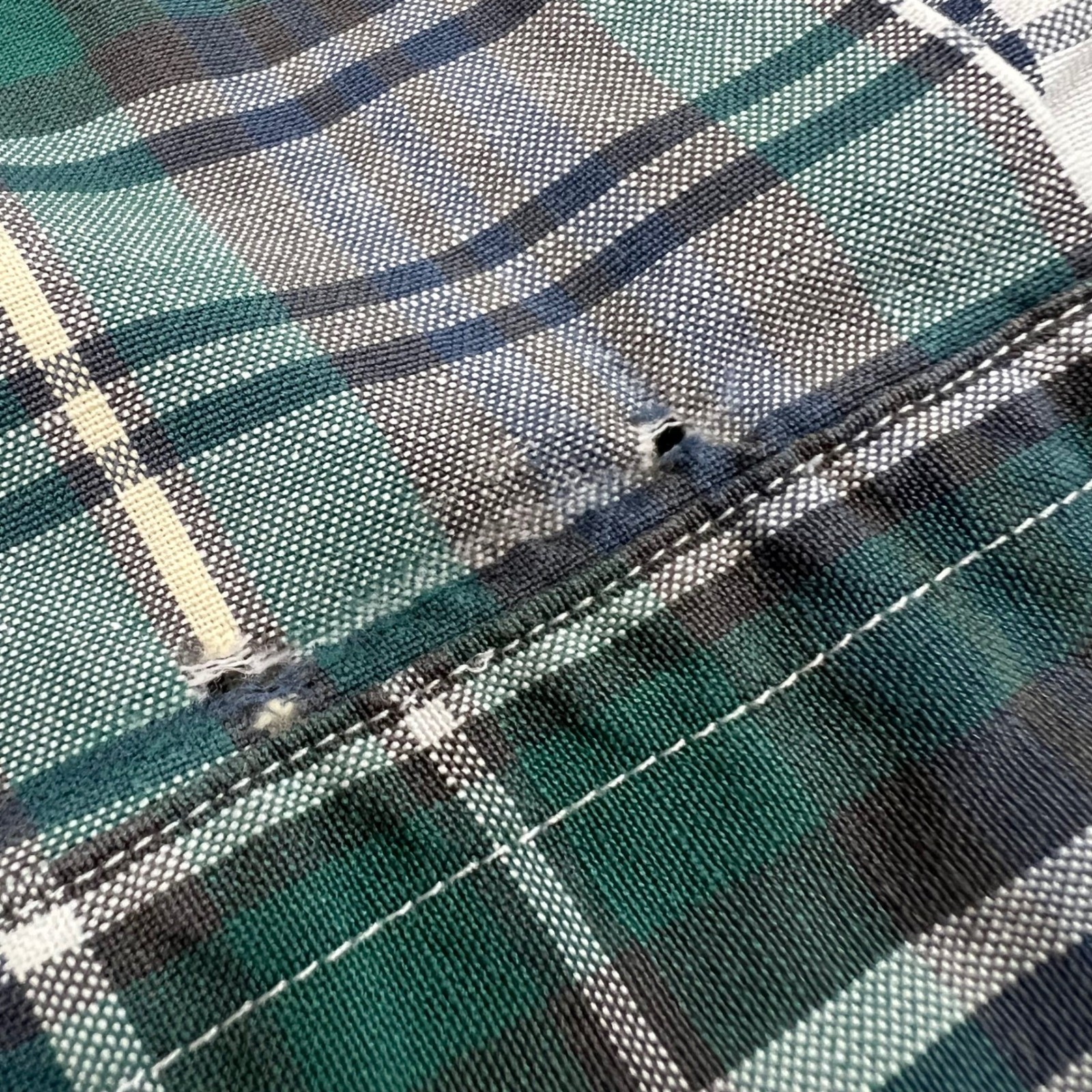 NORSPORT Vintage Mens Button Down Shirt XL Green White Plaid LS 100% Cotton Y2K